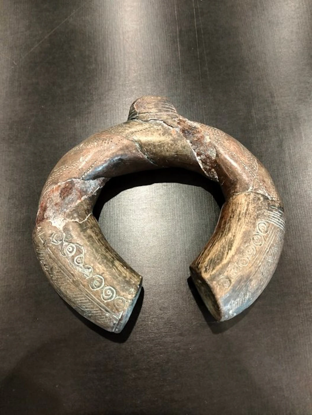 Imposing bracelet