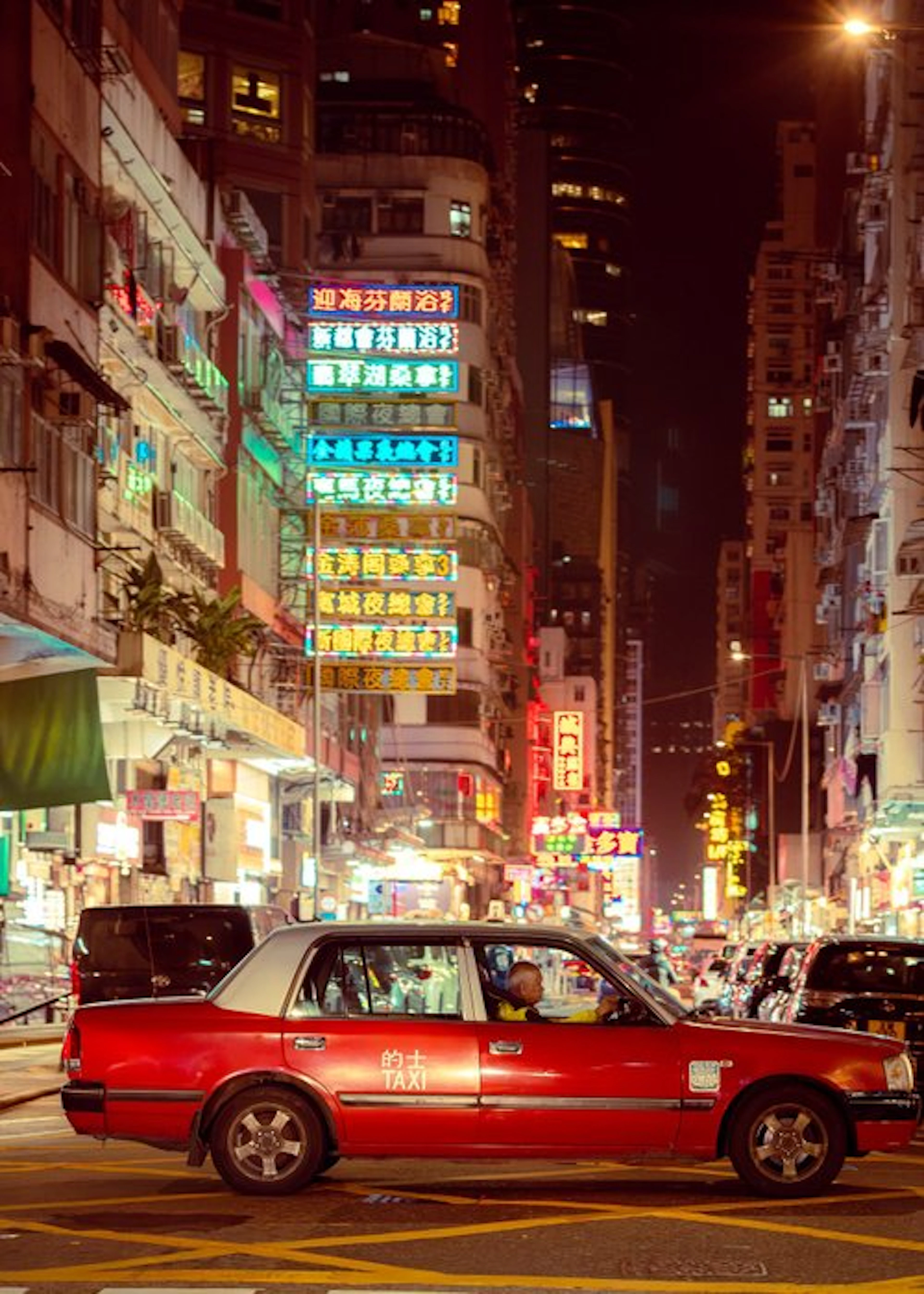 Dominik Valvo - Neon Driver (Hong Kong 2026) XL