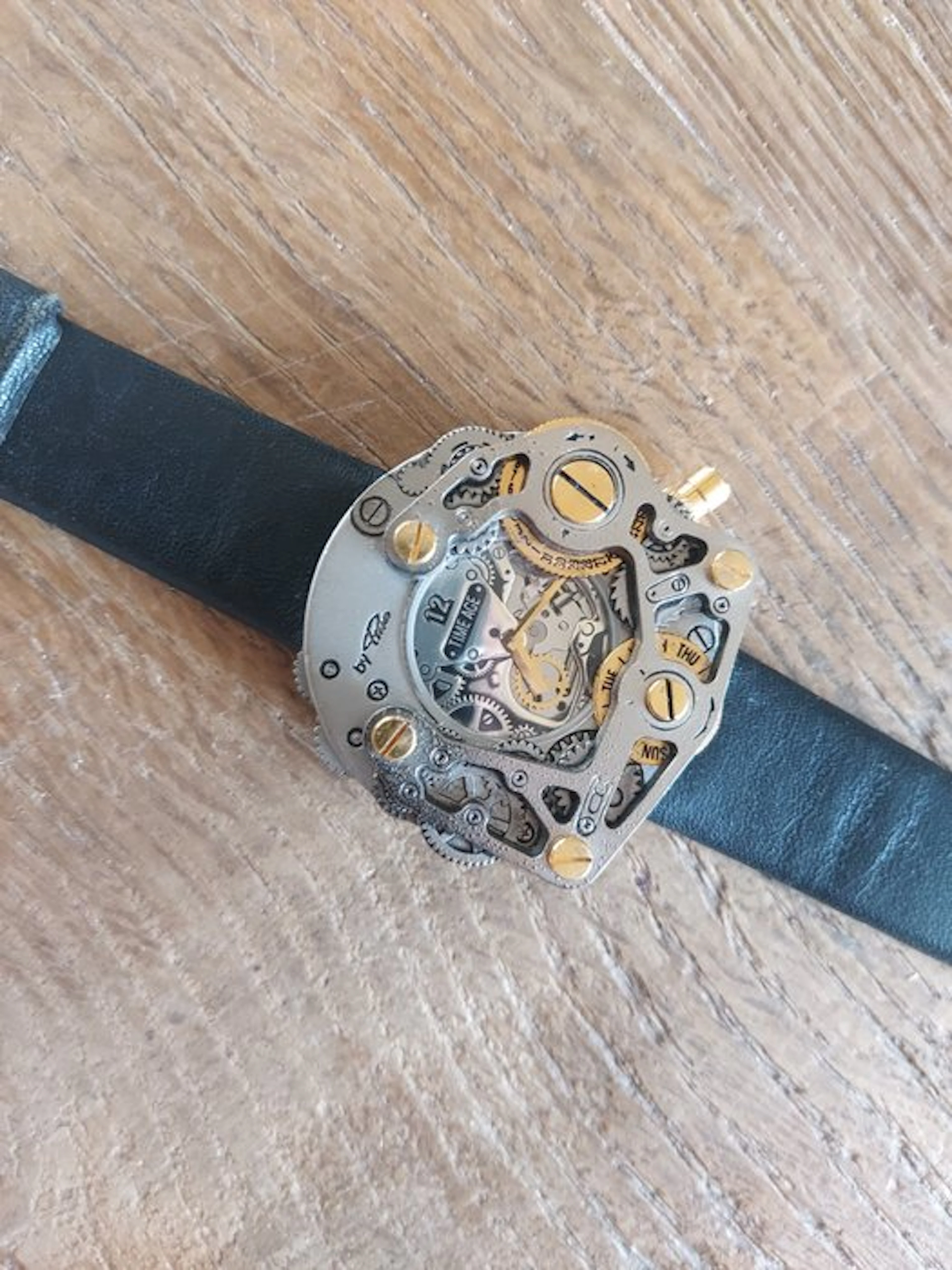Time Age "Wrist Gear" (Design by Pino) - Time Age "Wrist...
