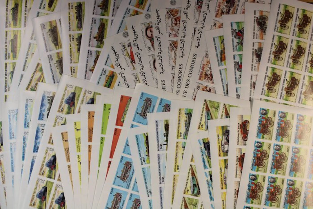 Africa - Cars + Trains 8 different imperforate instead of...