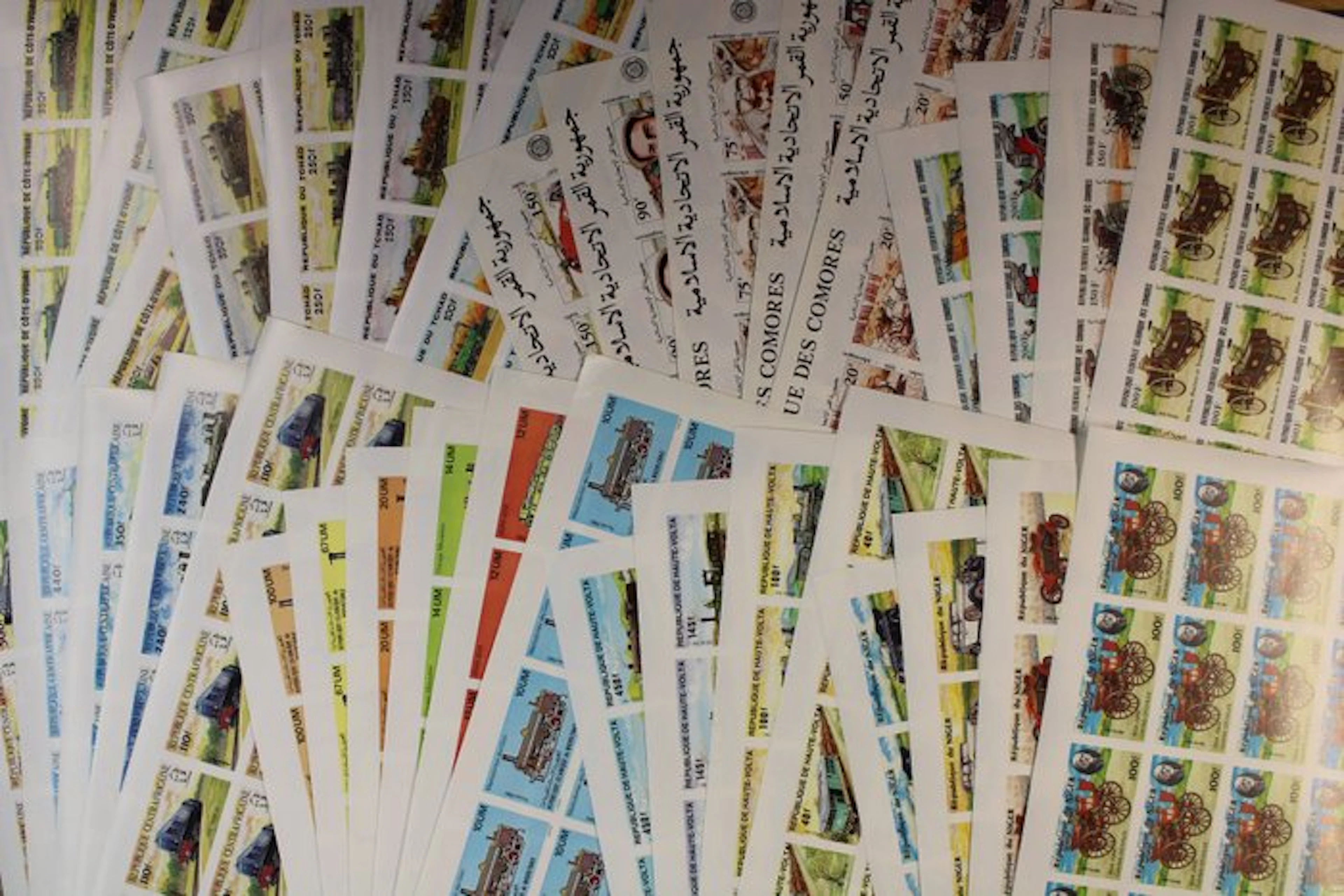 Africa - Cars + Trains 8 different imperforate instead of...