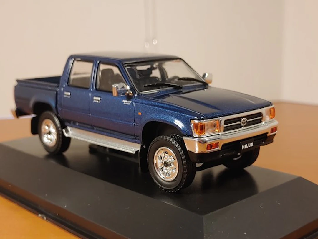 First 43 1:43 - Model van - Toyota Hilux SR5 Pick-up Dubbele cabine - 1997