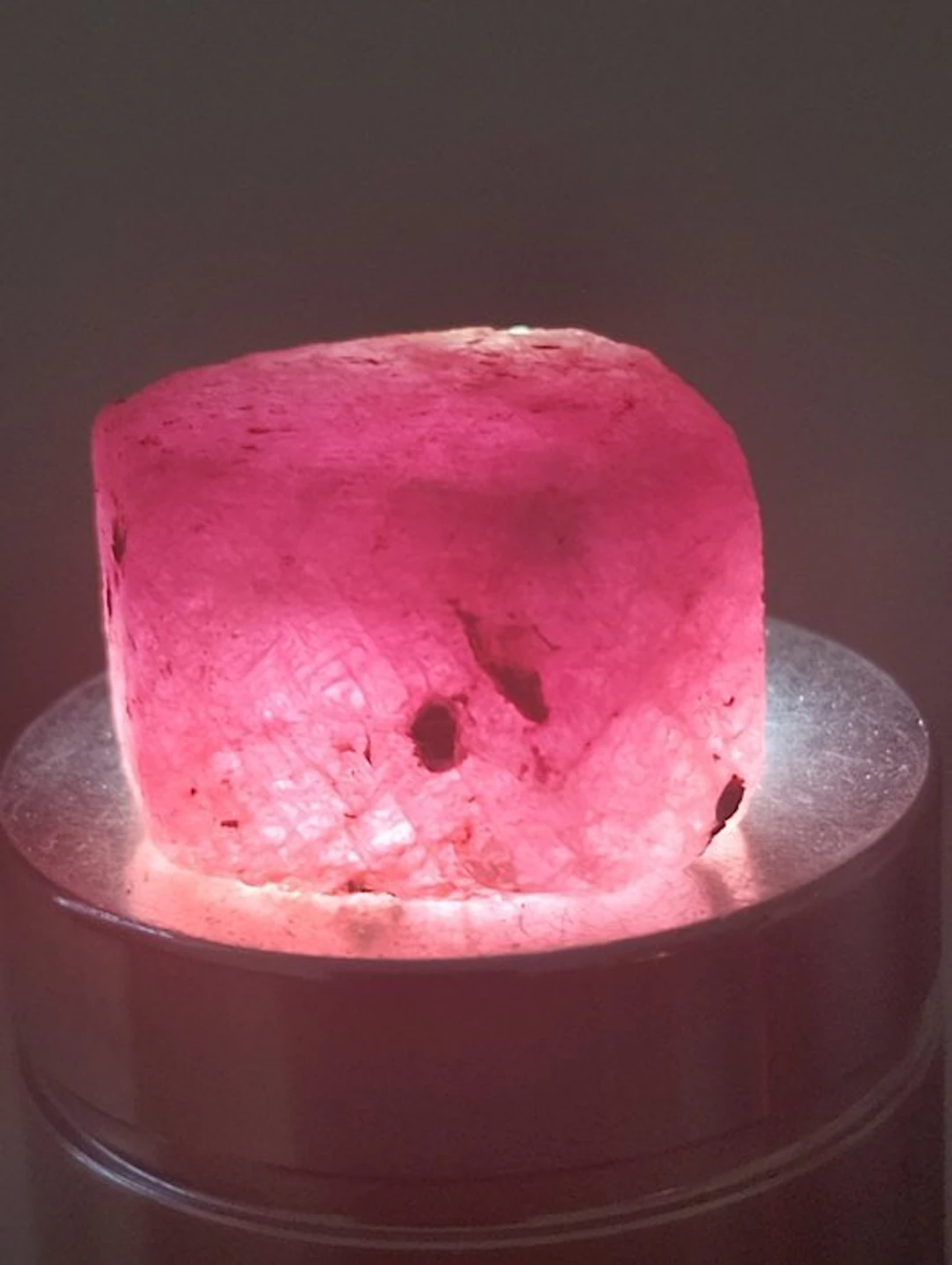 Ruby Rough - Height: 2 cm - Width: 1.8 cm- 13.82 g - (1)