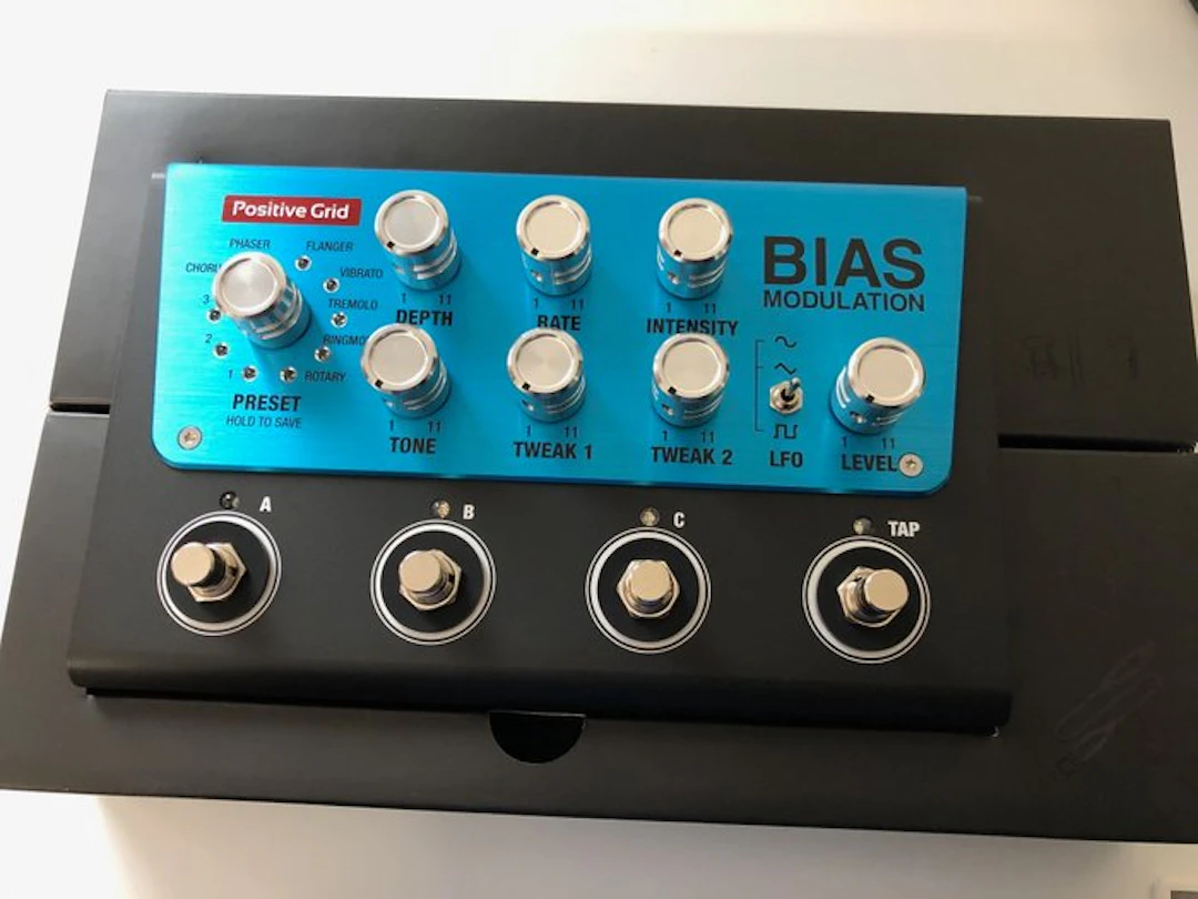 Positive Grid Bias Modulation Pro - Multieffect pedal