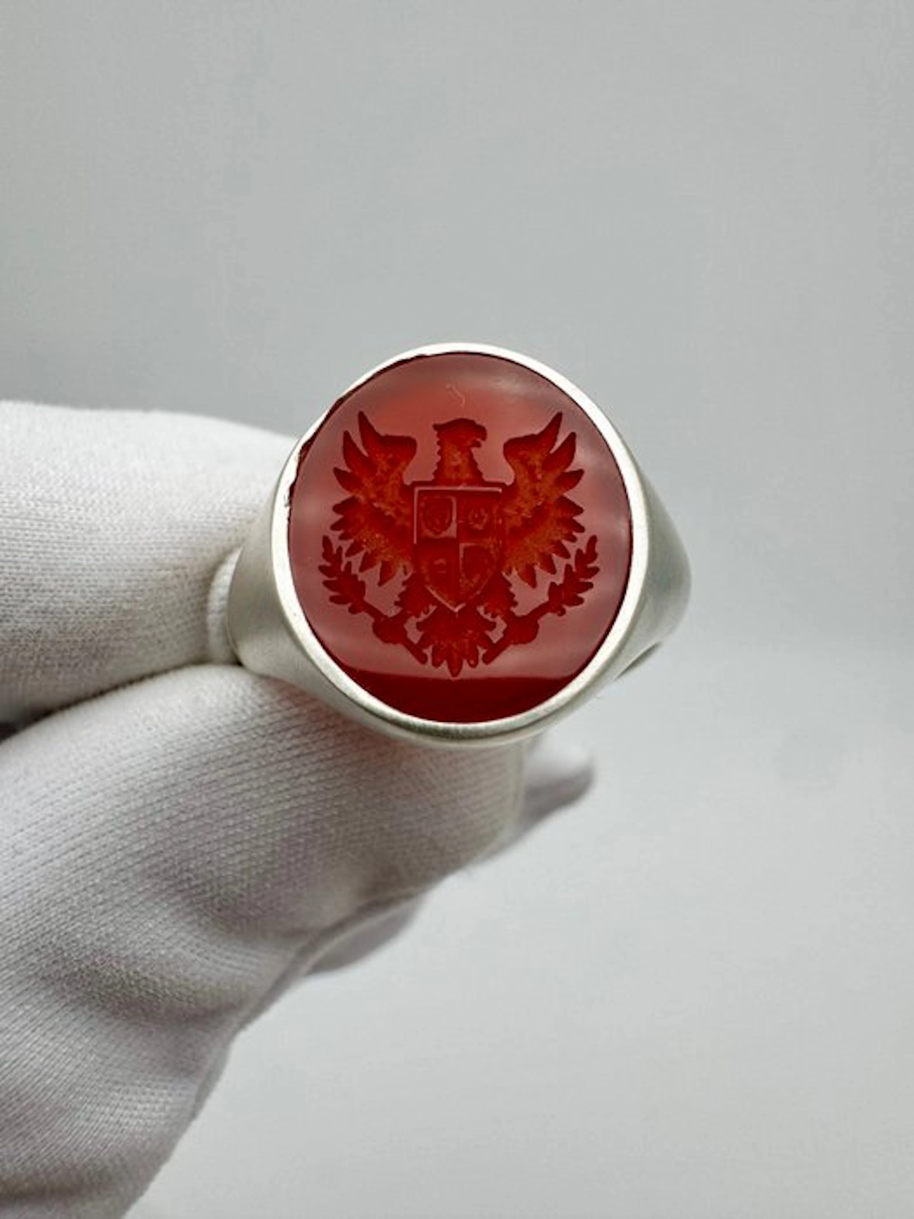 No reserve price - Ring Silver Carnelian - Engraved Eagle
