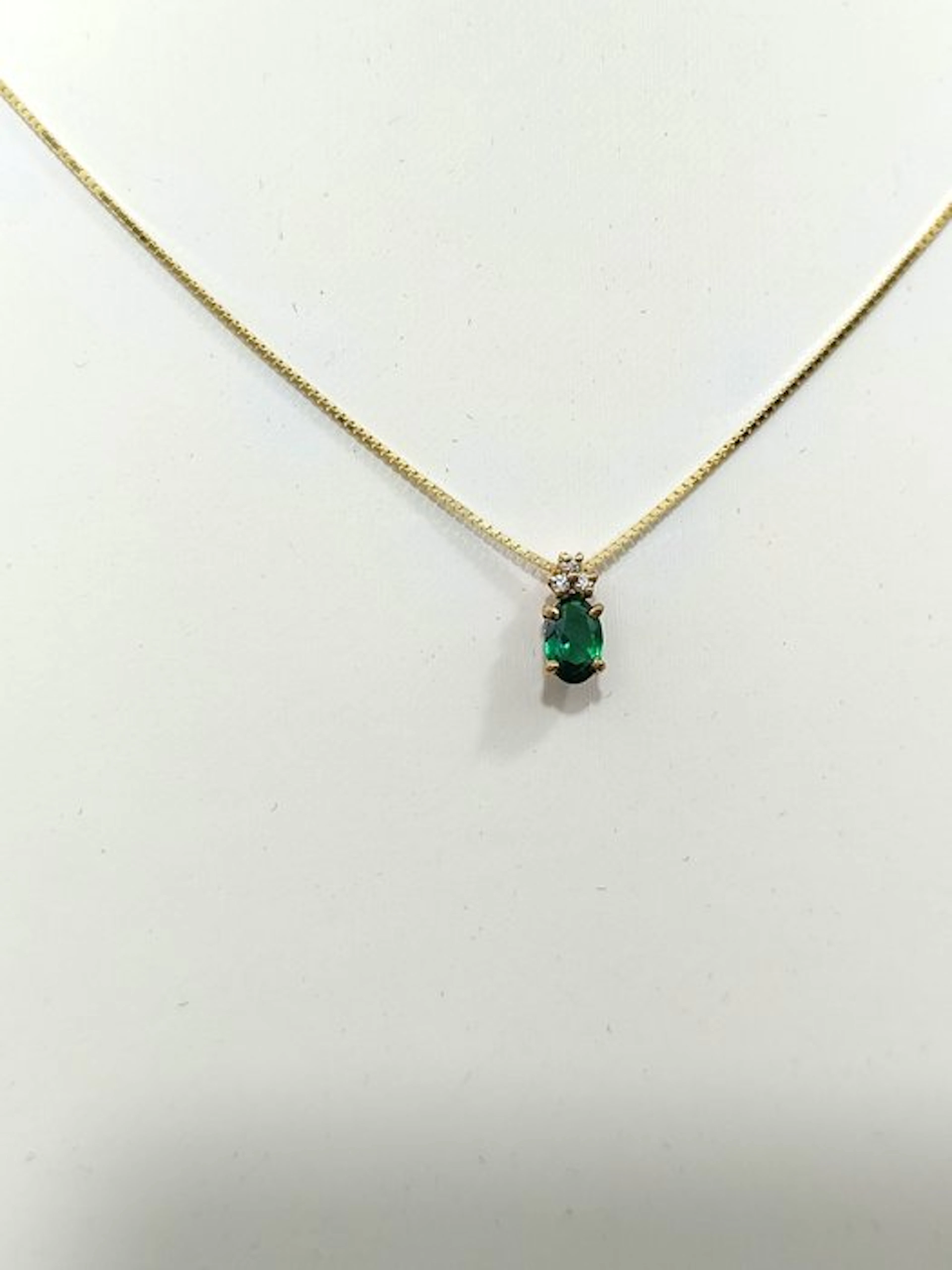 Necklace with pendant - 18 kt. Yellow gold Diamond (Natural) - Emerald