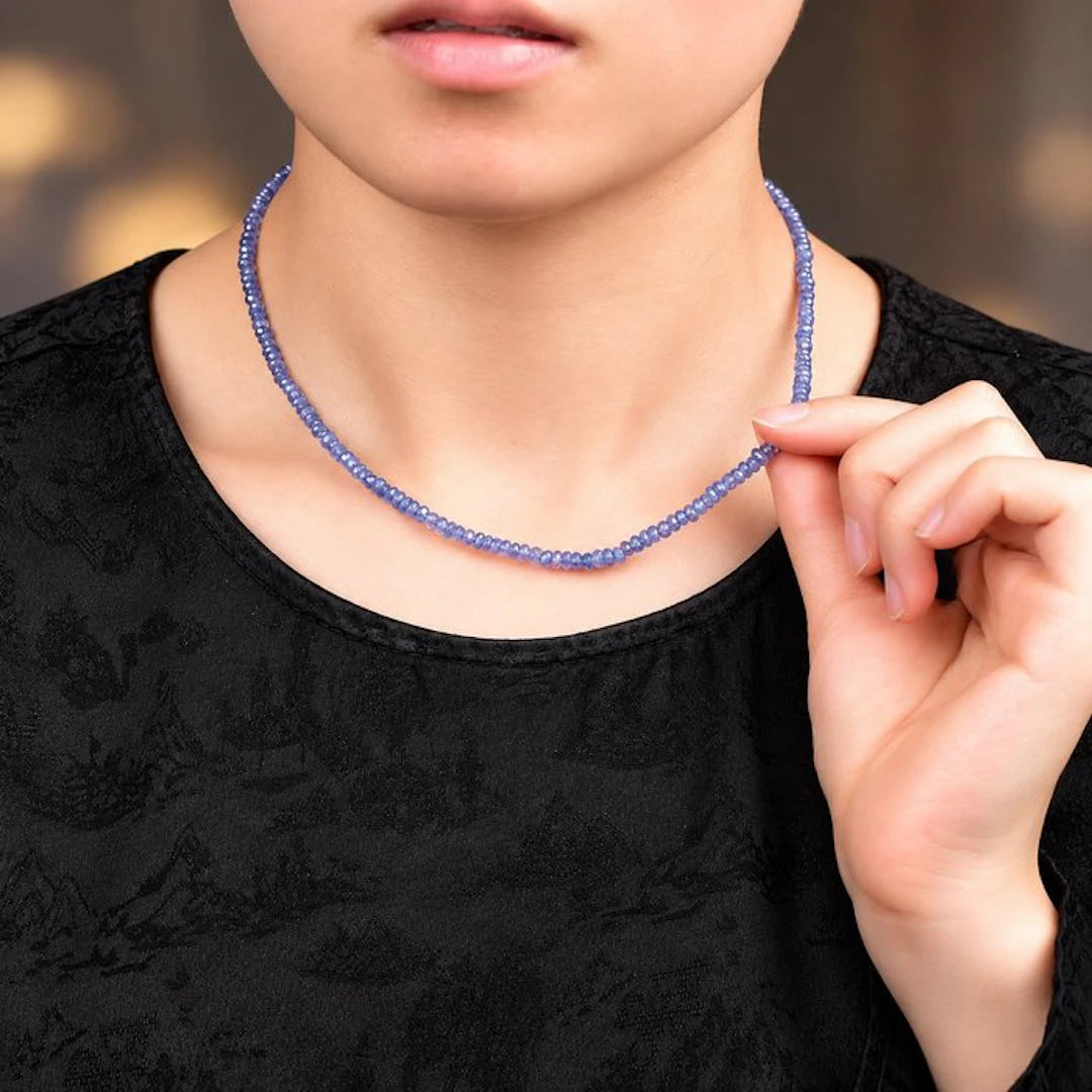 No Reserve - Highly Exclusive Natural Tanzanite Necklace...