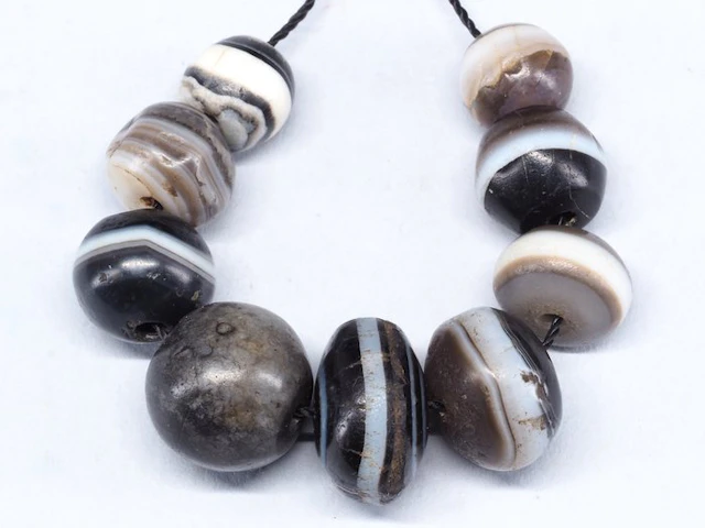 Bead - India - Ancient banded agate