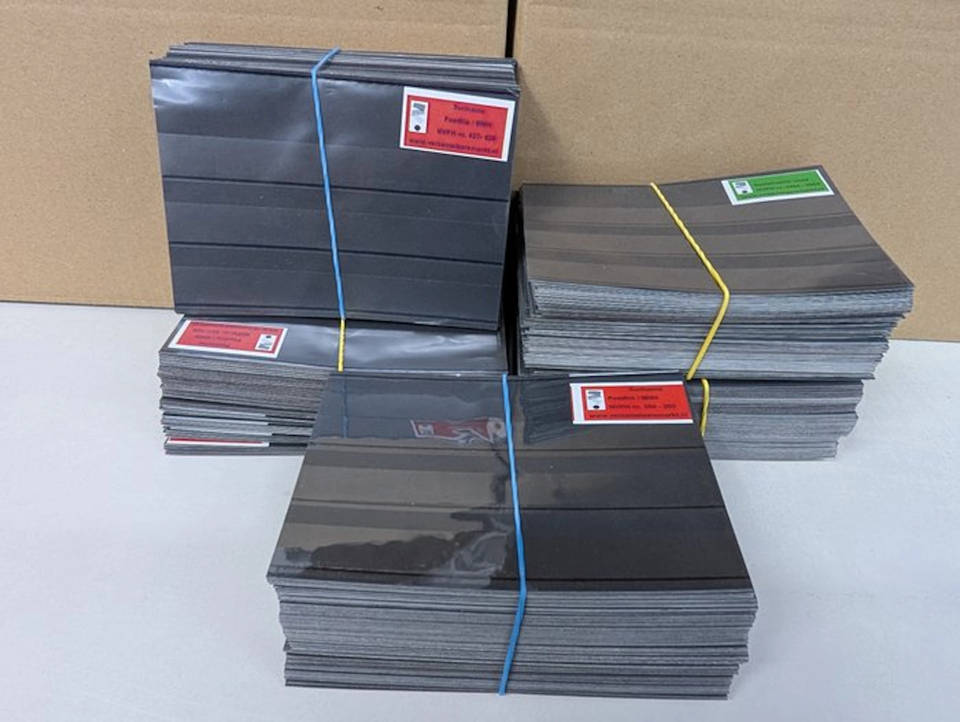 Accessories - 500 insert cards for stamps, A6 size (3 strips)
