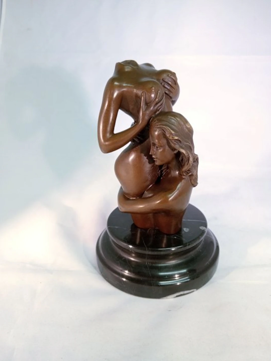 Figure - Tweevoudige omhelzing (naakt) - Patinated bronze