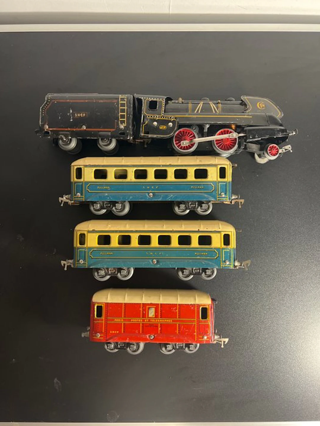 JEP 0 - Model train (4) - The JEP brand printed on the cars