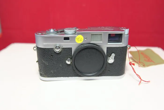 Leica M2 Rangefinder camera