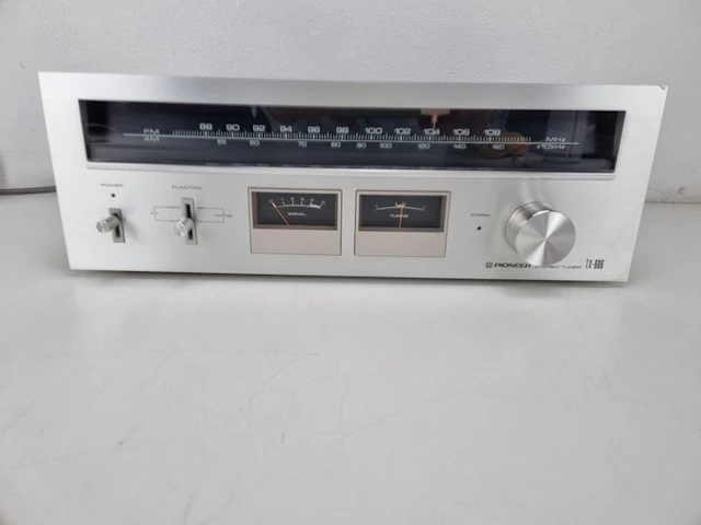 Pioneer - TX-606 Tuner