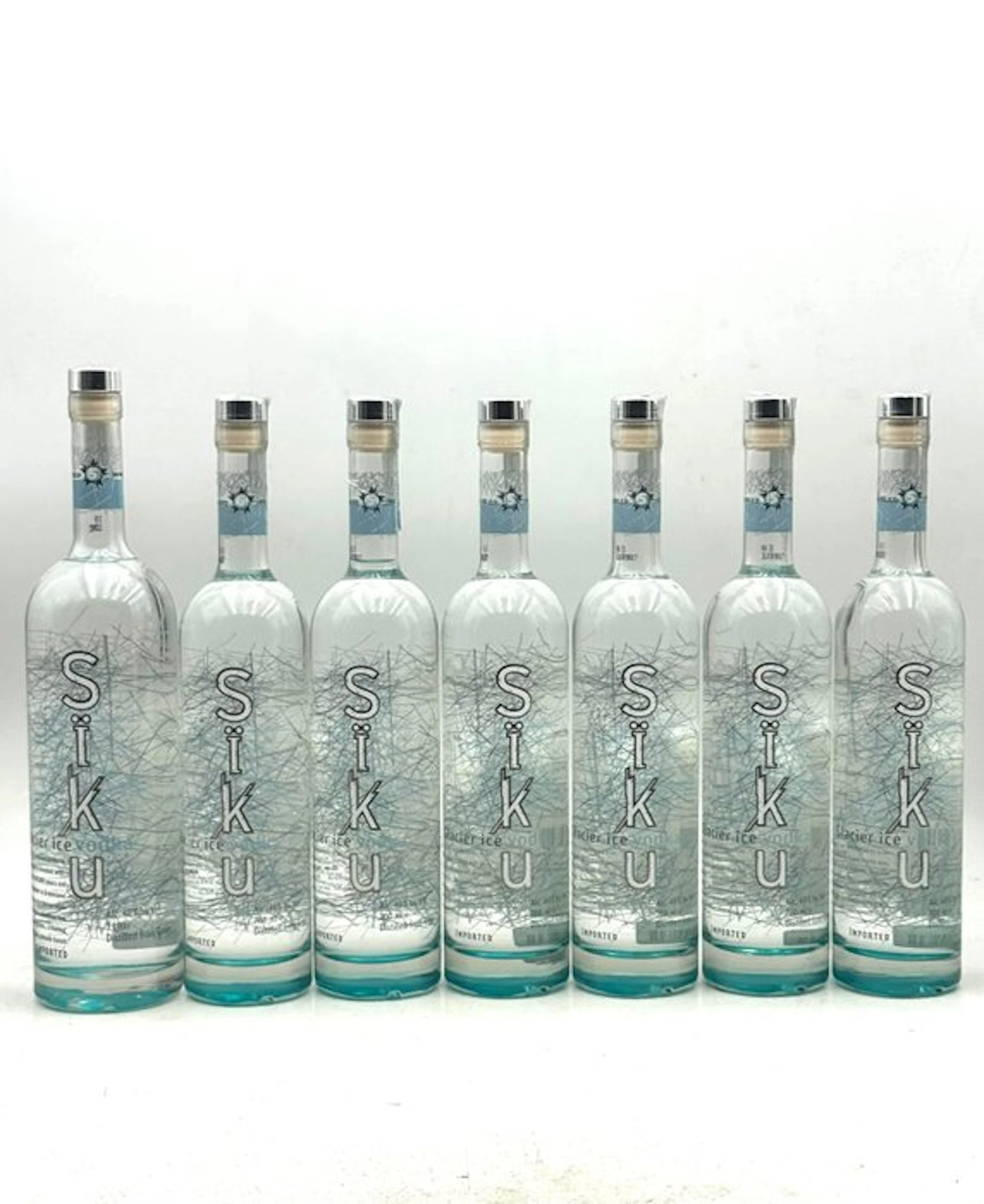 Ice Cap - Vodka Siku - b. 2000s - 70cl, 100cl - 7 bottles