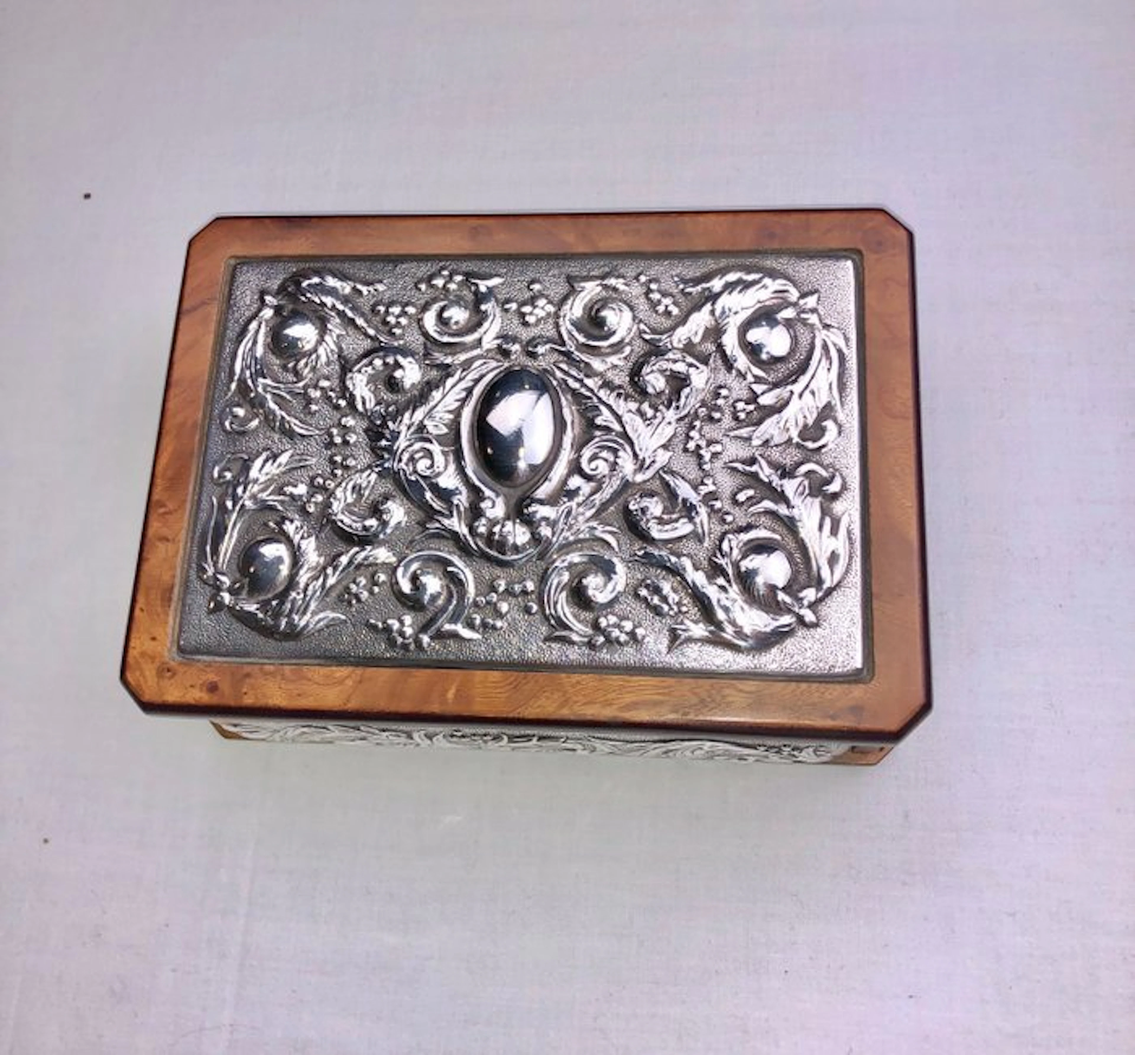 Jewellery box - .925 silver - Carved silver jewelry box