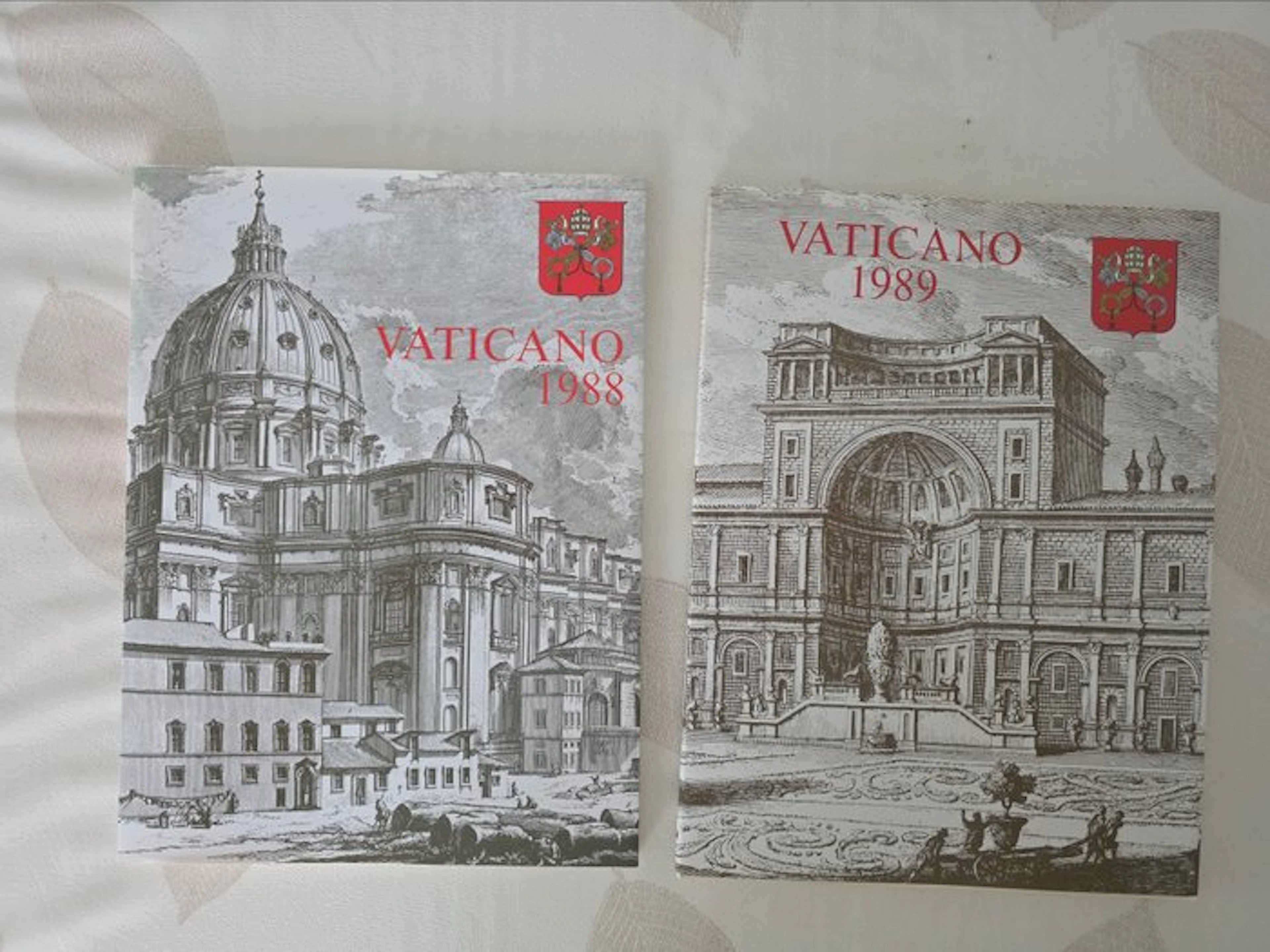 Vatican City 1988/1989 - Complete Vatican yearbooks