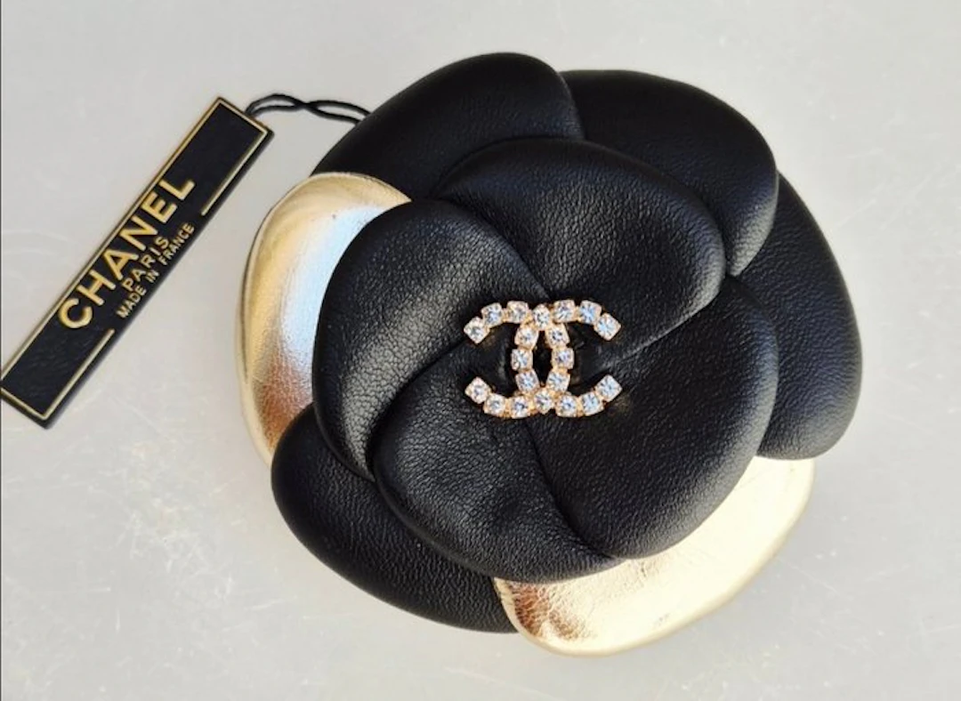 Chanel - Zircon - Gold-plated, other - Brooch