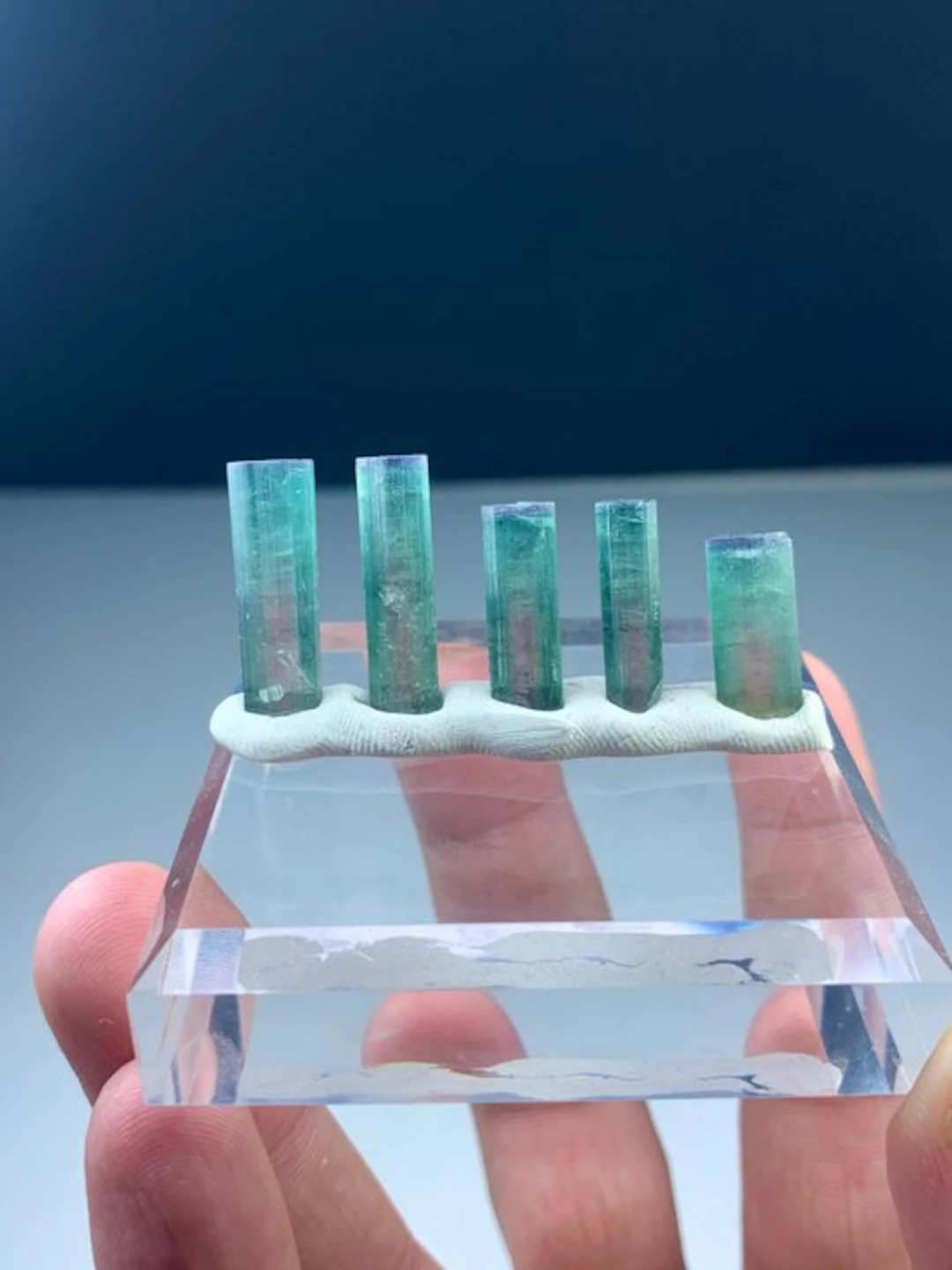Bicolour tourmaline Crystals - Height: 22 mm - Width: 5 mm- 9 g - (1)