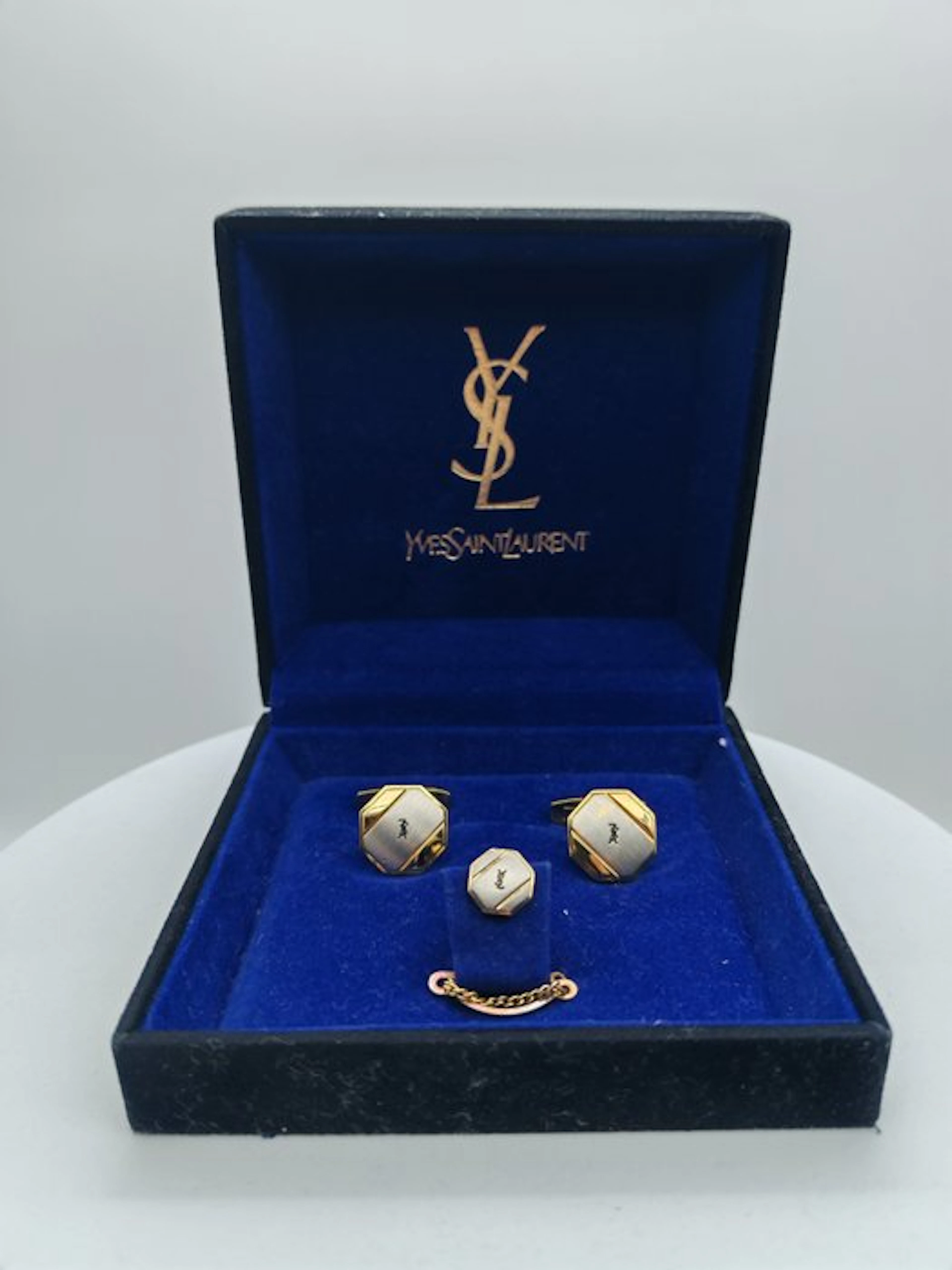 No reserve price - Yves Saint Laurent - Cufflinks Metal, Gold-plated