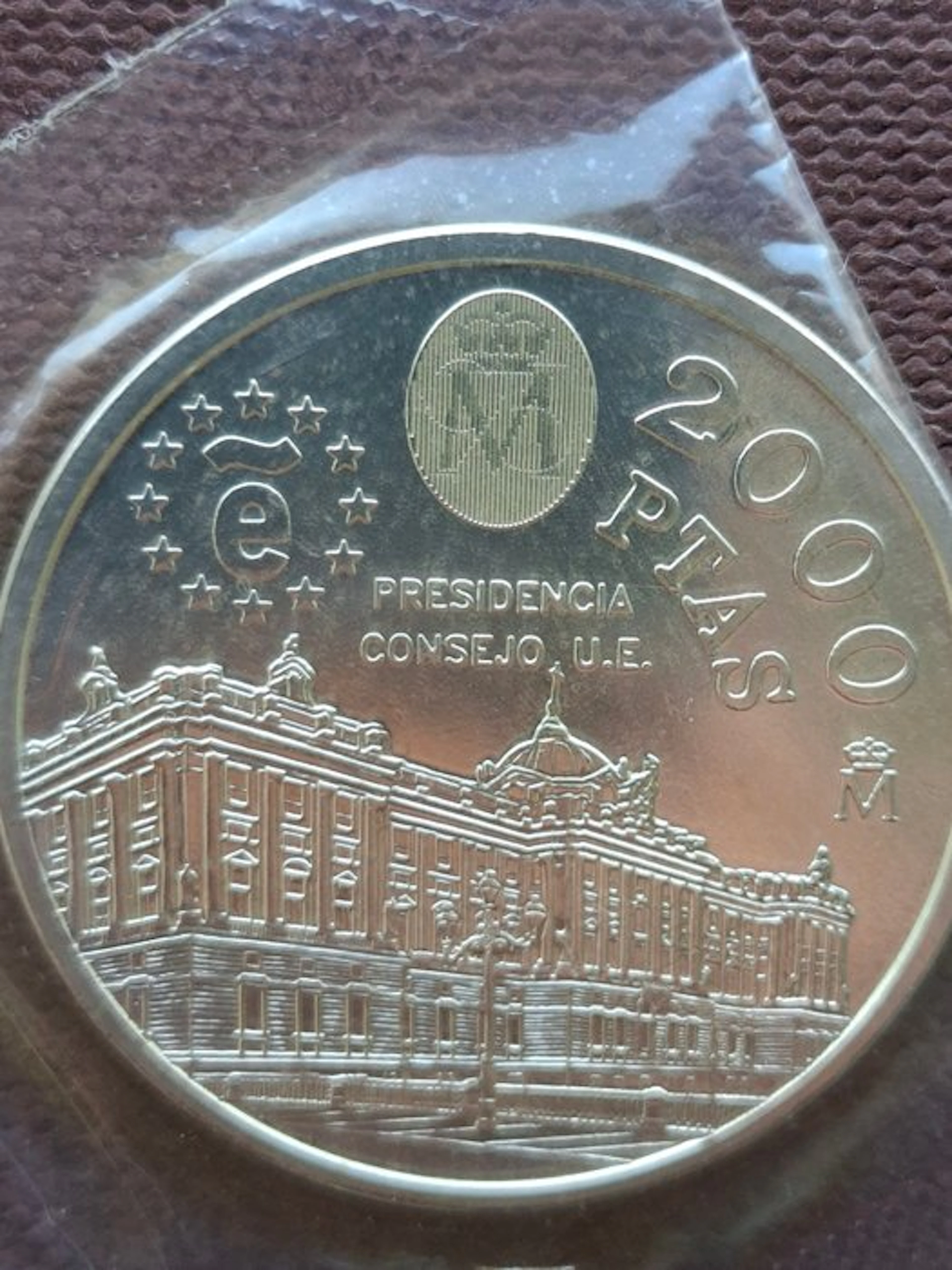Spain. 2000 Pesetas 1995 "Presidencia Consejo UE" (No reserve price)