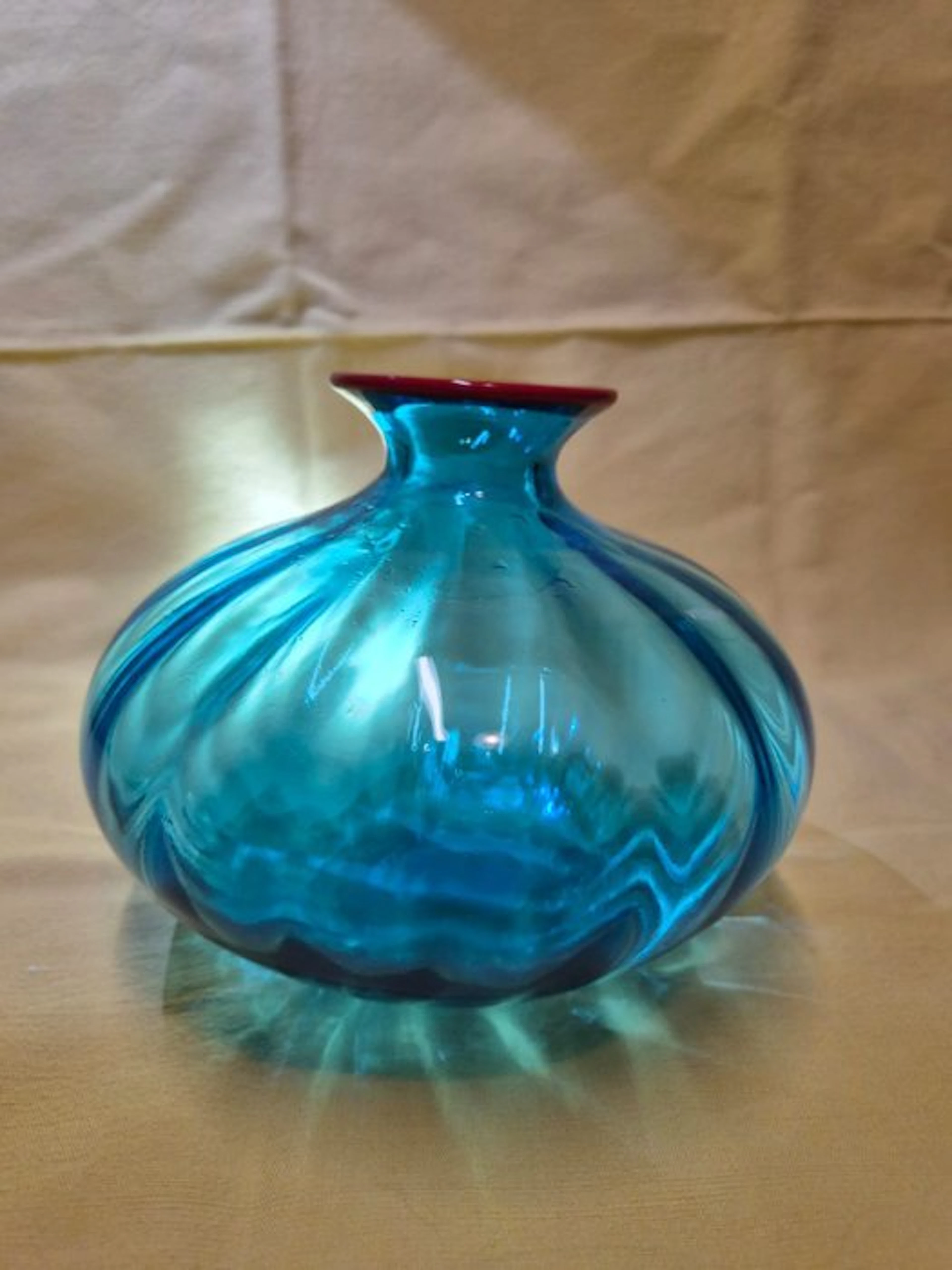 Paolo Venini - Vase - Balloton - Murano glass - Venini - Monofiore Vase