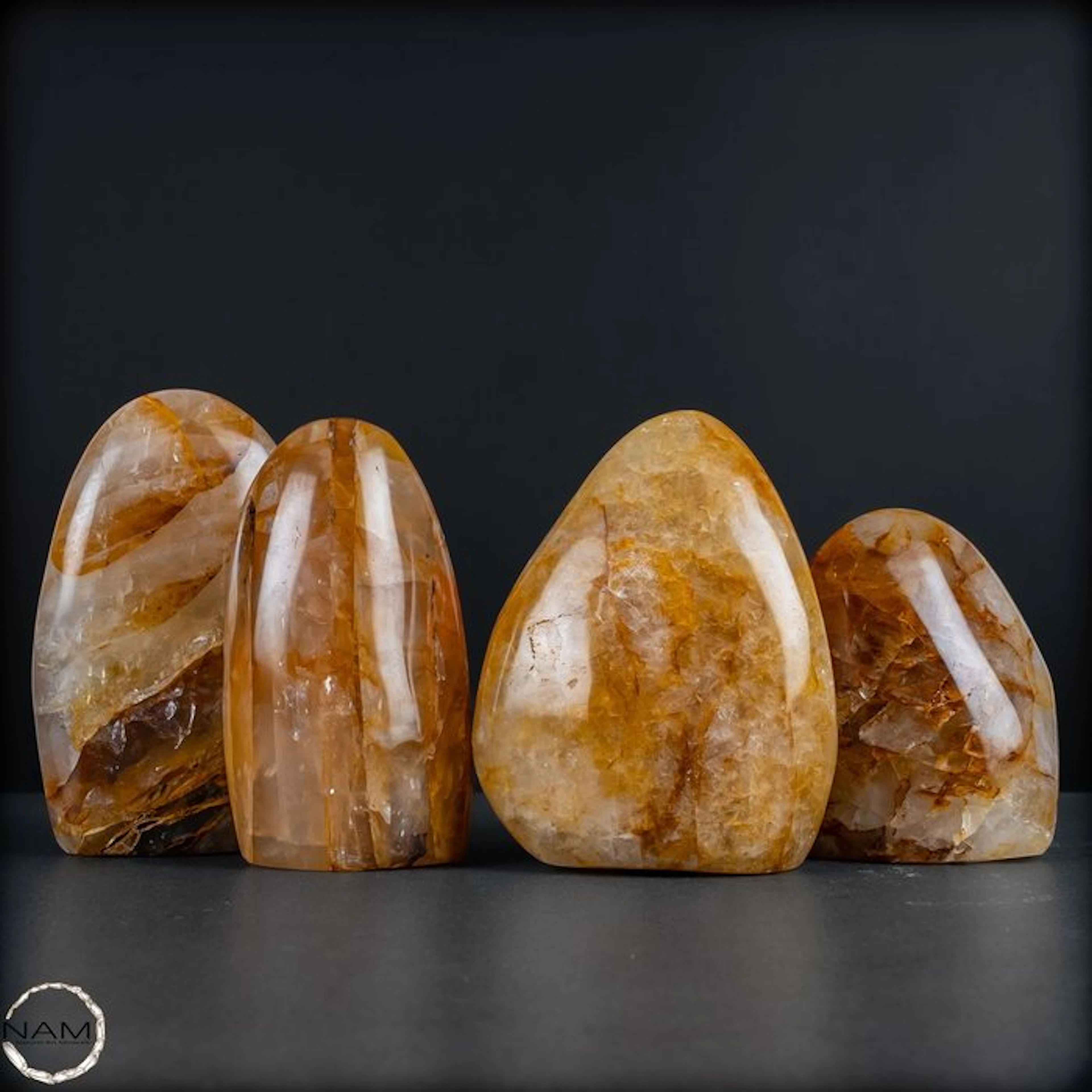 Healer quartz freeforms – Striking 4-piece set with...