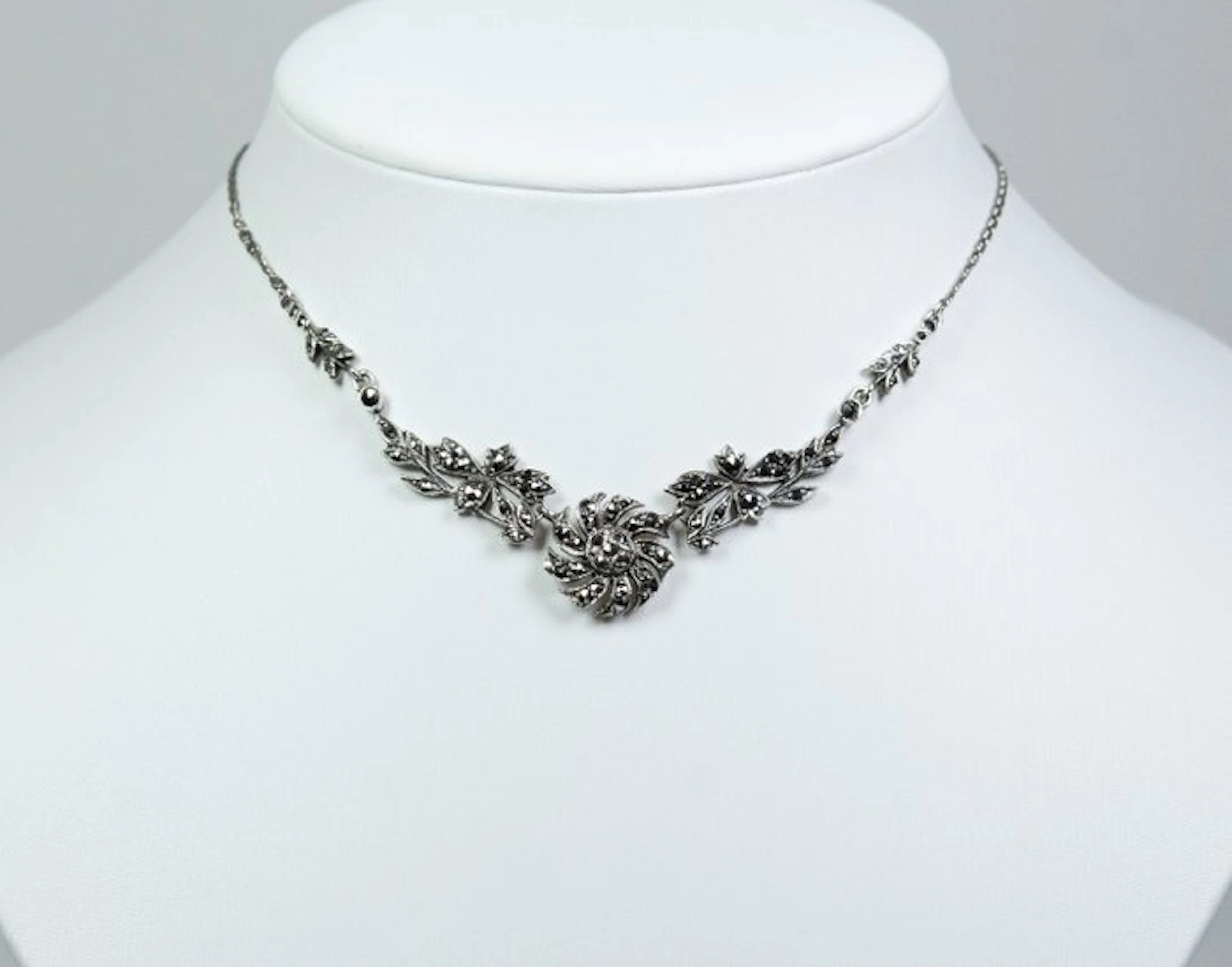 - 835 silver - Markasite - Necklace with pendant