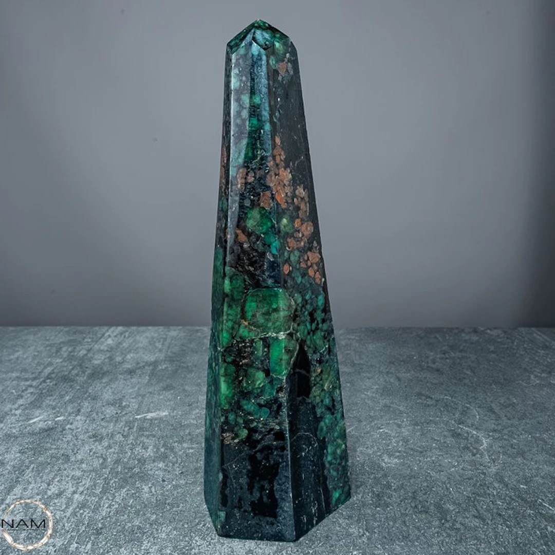 Majestic emerald obelisk from the legendary Muzo Mine – a...
