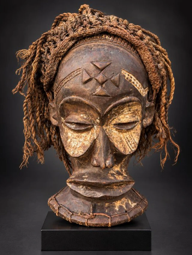 Mask - Chokwe - DR Congo (No reserve price)