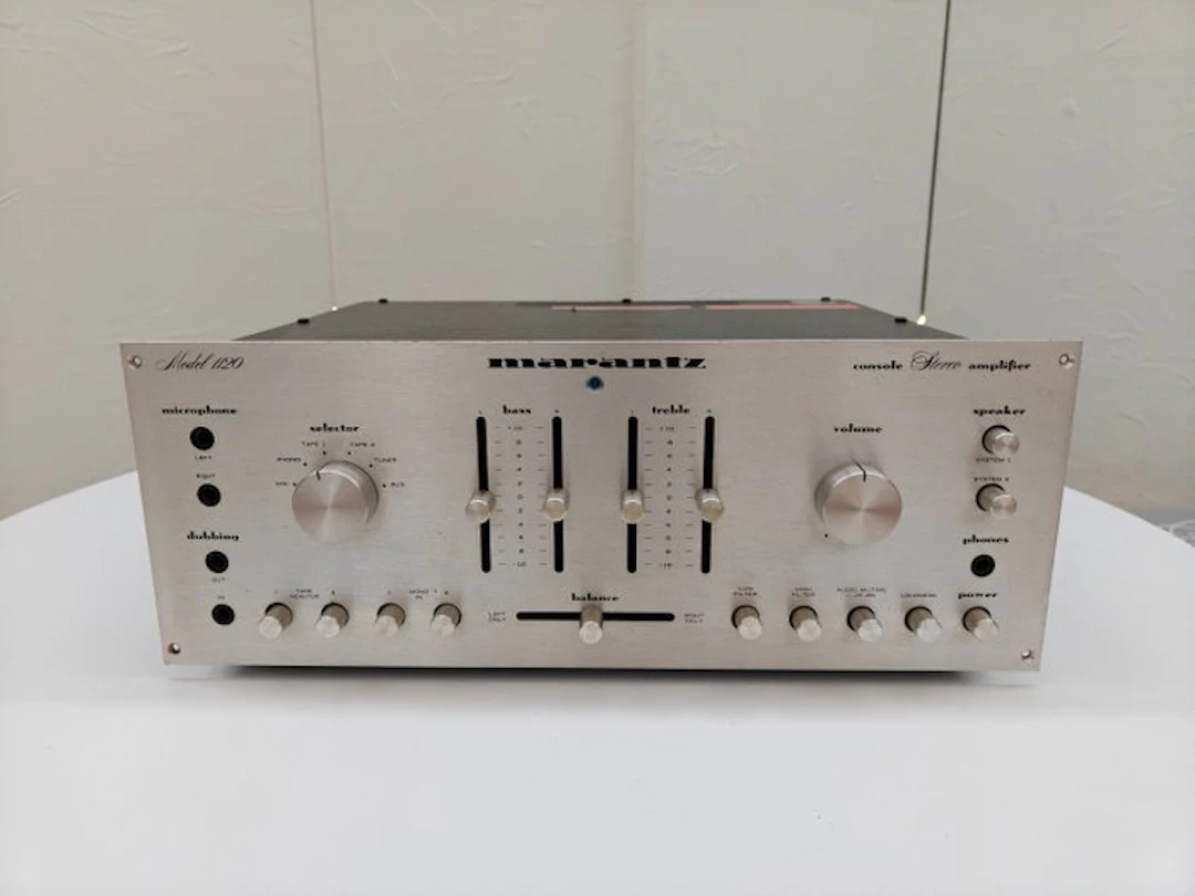 Marantz - Model 1120 Solid state integrated amplifier