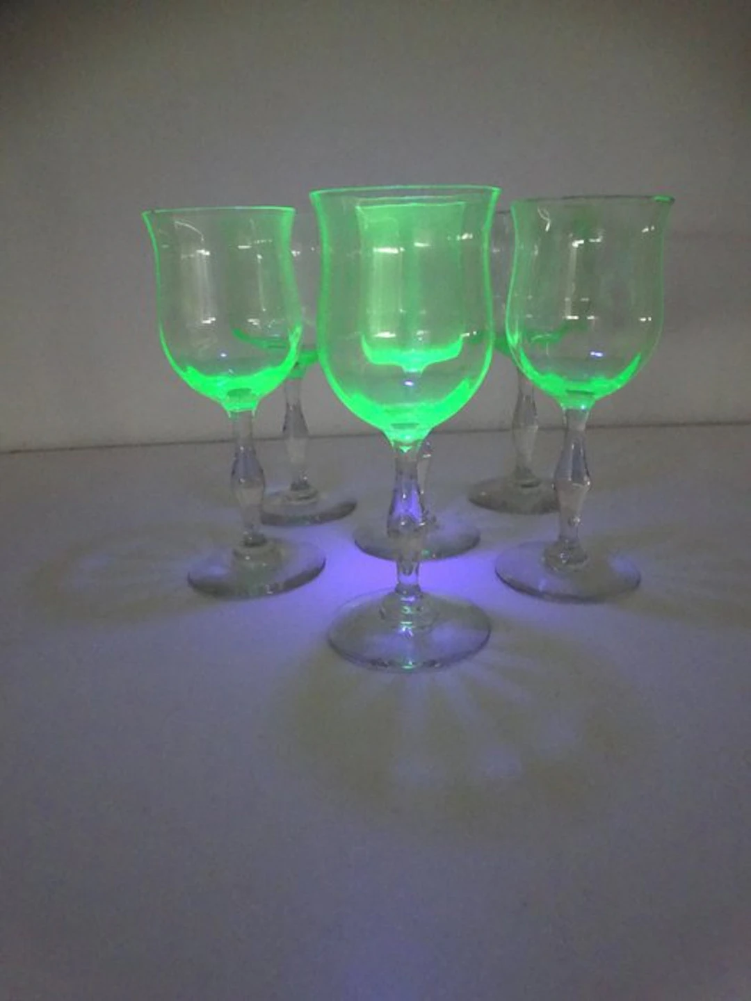 Drinking service (6) - Glass, Uranium glass - Uranium glasses