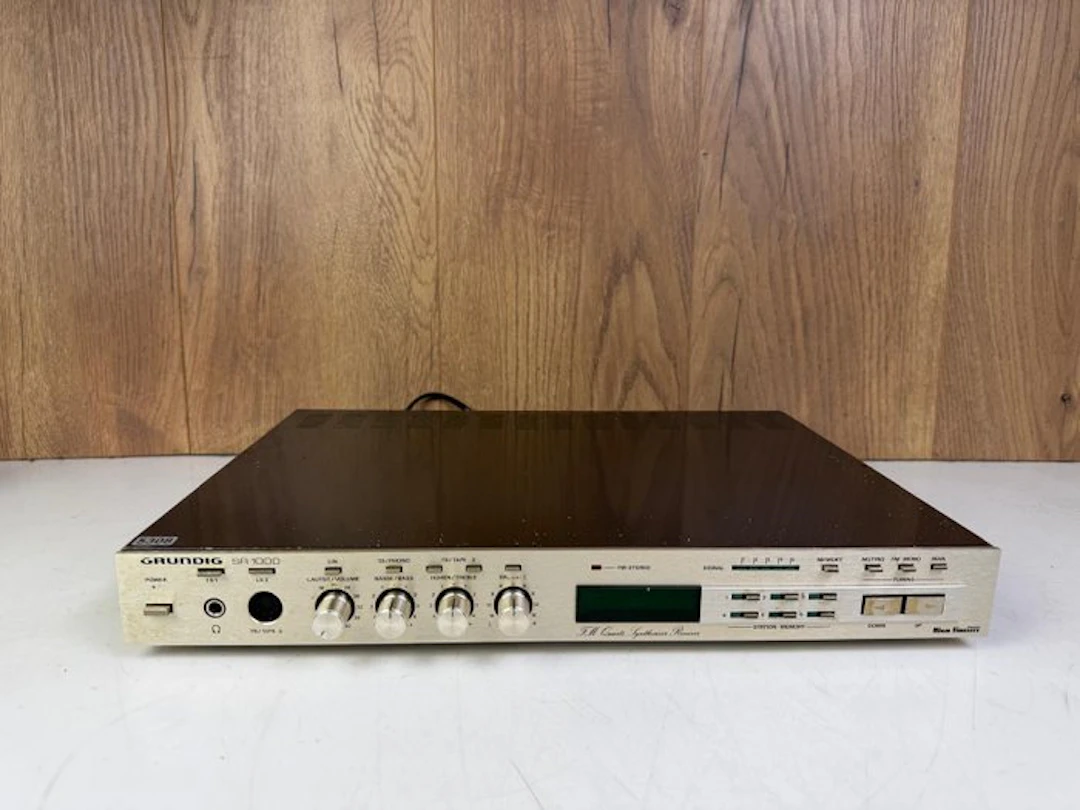 Grundig - SR 1000 Solid state stereo receiver