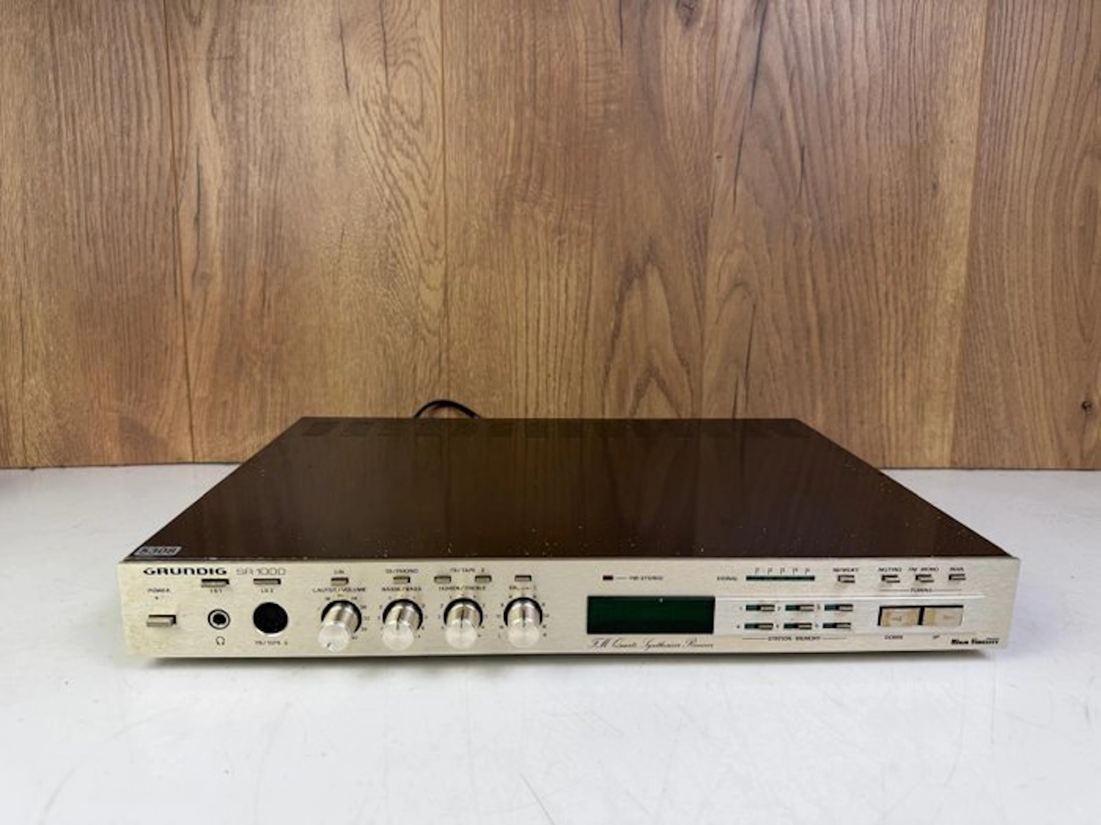 Grundig - SR 1000 Solid state stereo receiver
