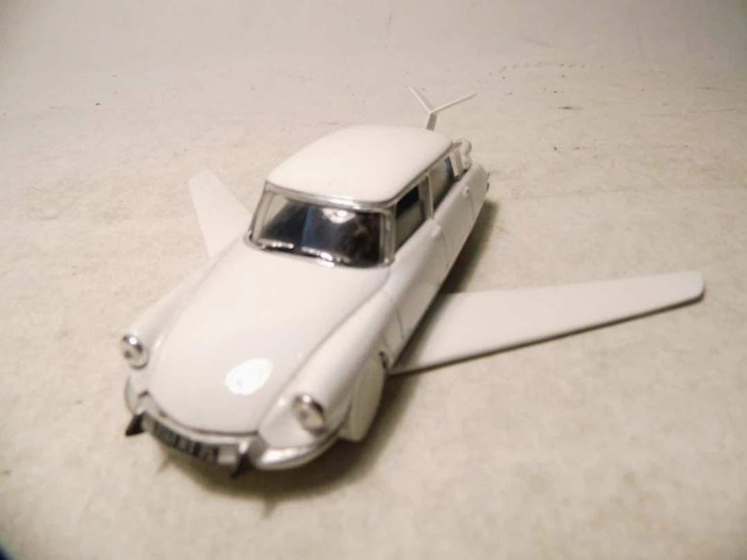 Solido 1:43 - Model car - Citroen DS uit film Fantomas...