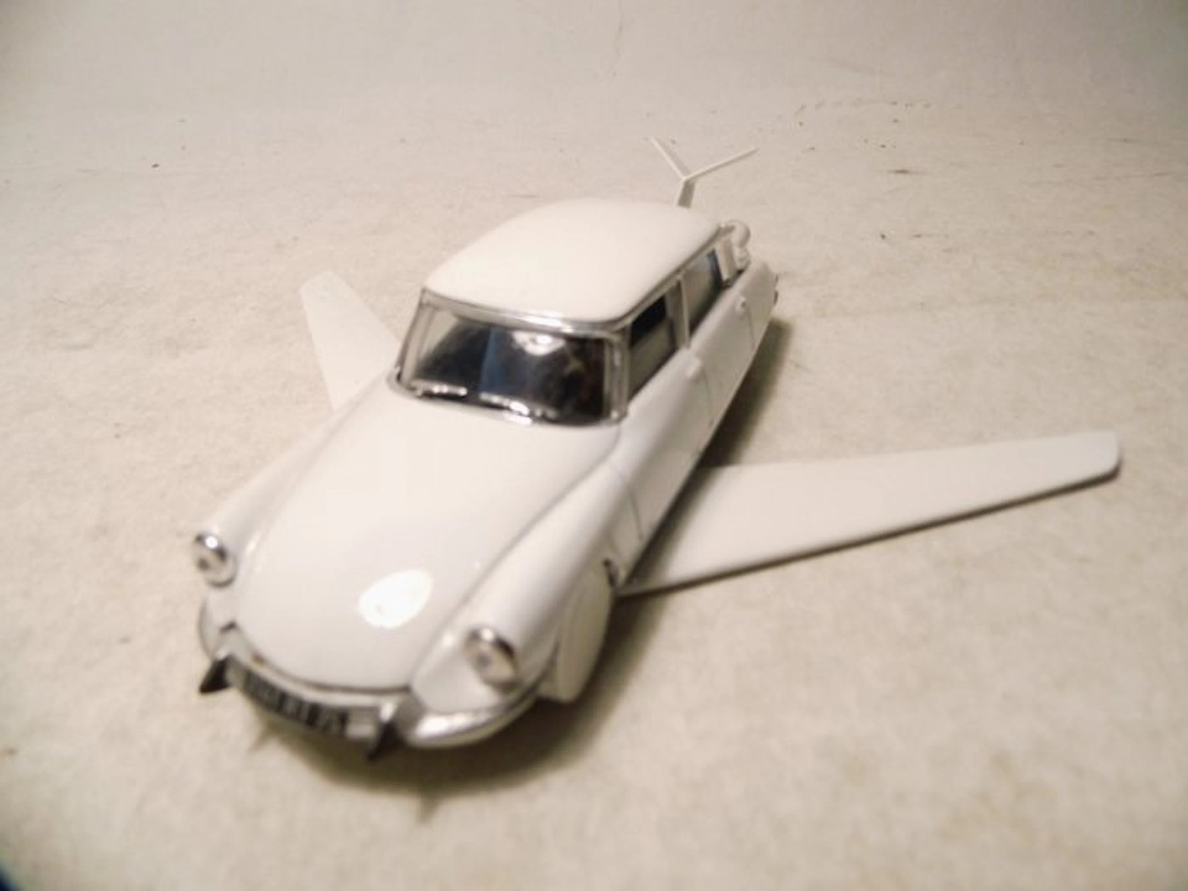 Solido 1:43 - Model car - Citroen DS uit film Fantomas...