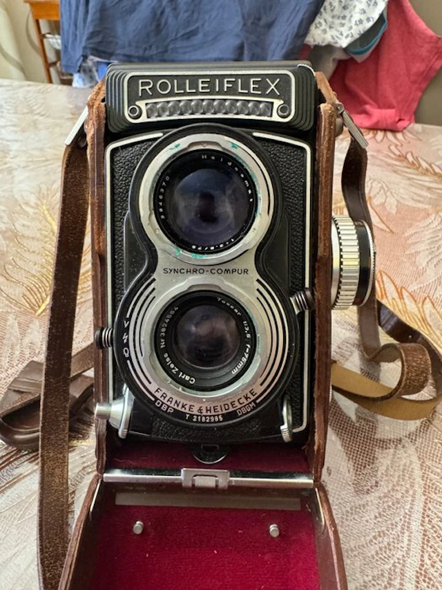 Rollei Rolleiflex T (Type 2) TLR Camera - Carl Zeiss...