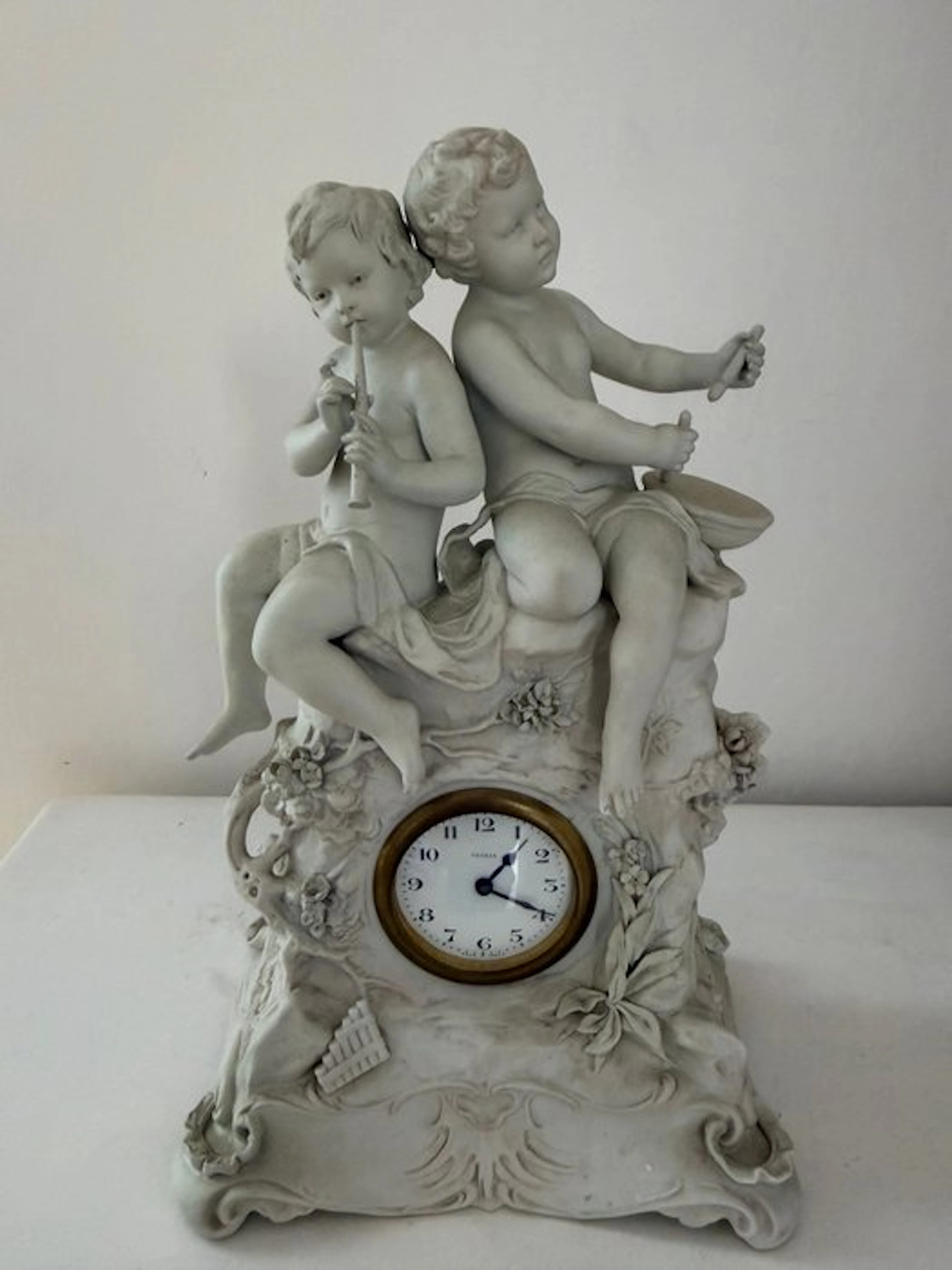 Table clock, Alarm clock - - Biscuit porcelain - 1960-1970