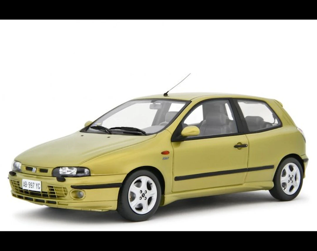 Laudoracing 1:18 - Model small city car - Fiat Bravo 2.0 HGT Oro met