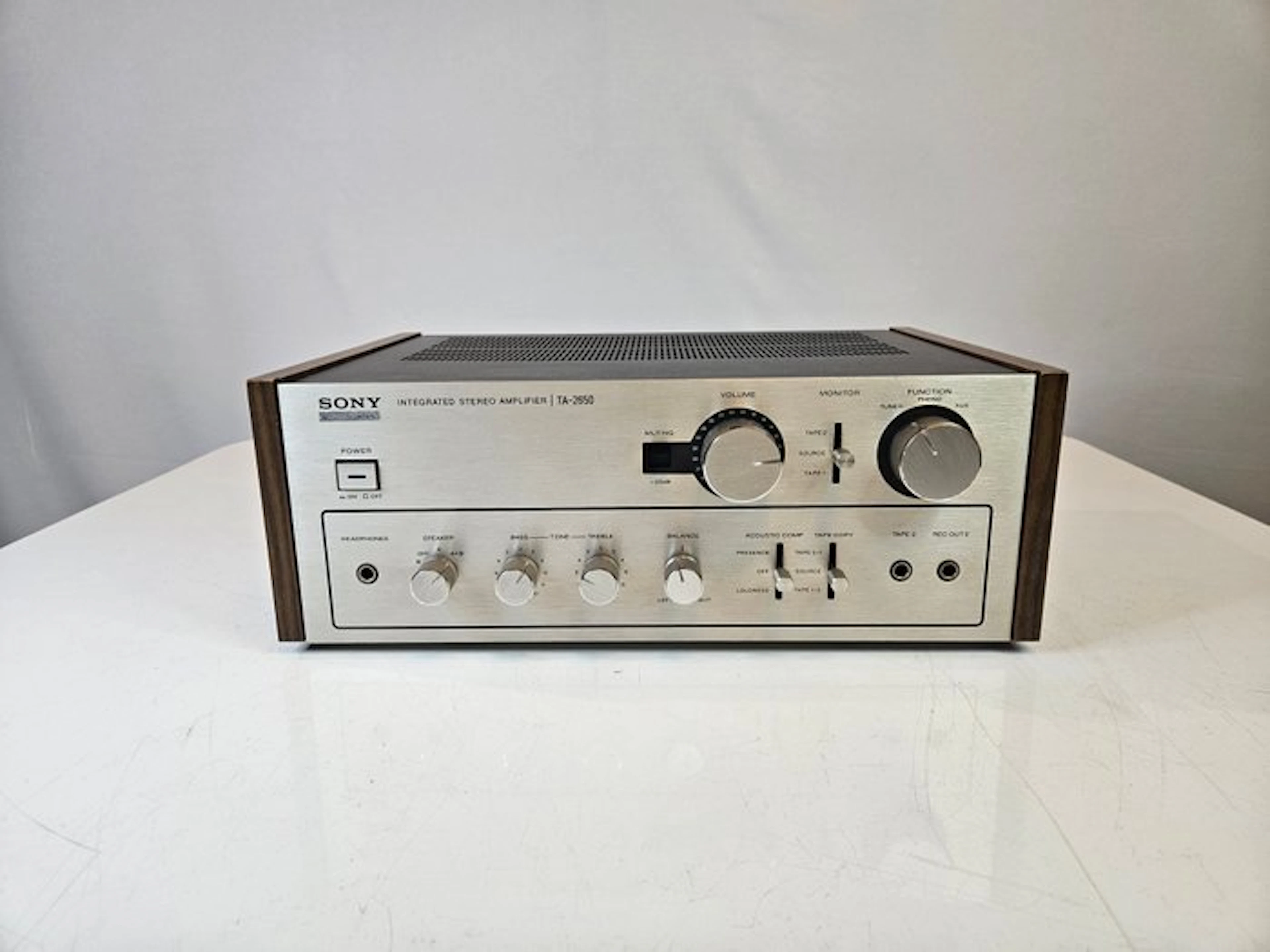 Sony - TA-2650 Solid state integrated amplifier