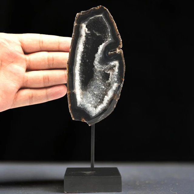 Black Agate Geode – Natural Quartz Crystal Druzy...