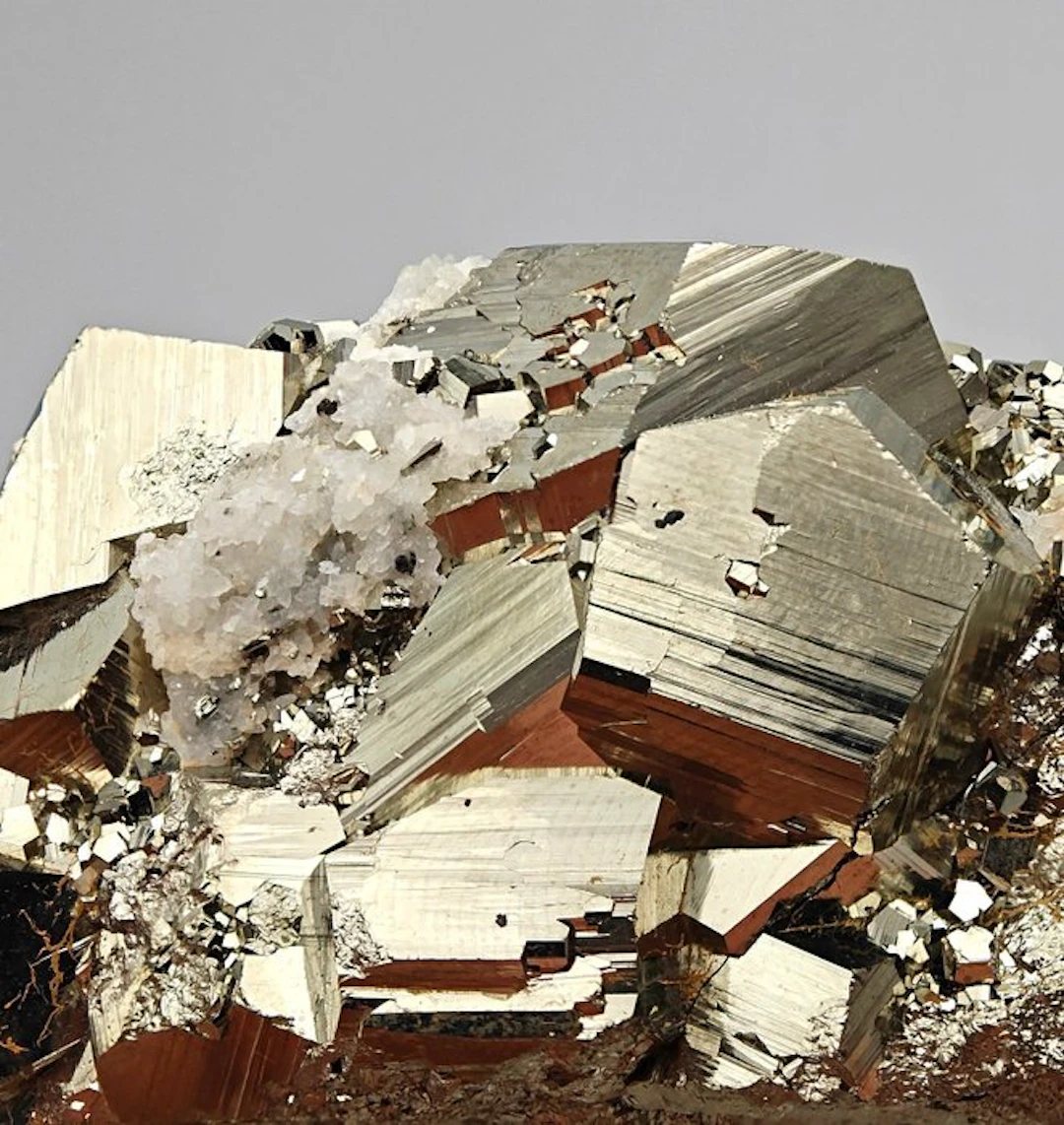 Golden pentagonal-dodecahedral pyrite