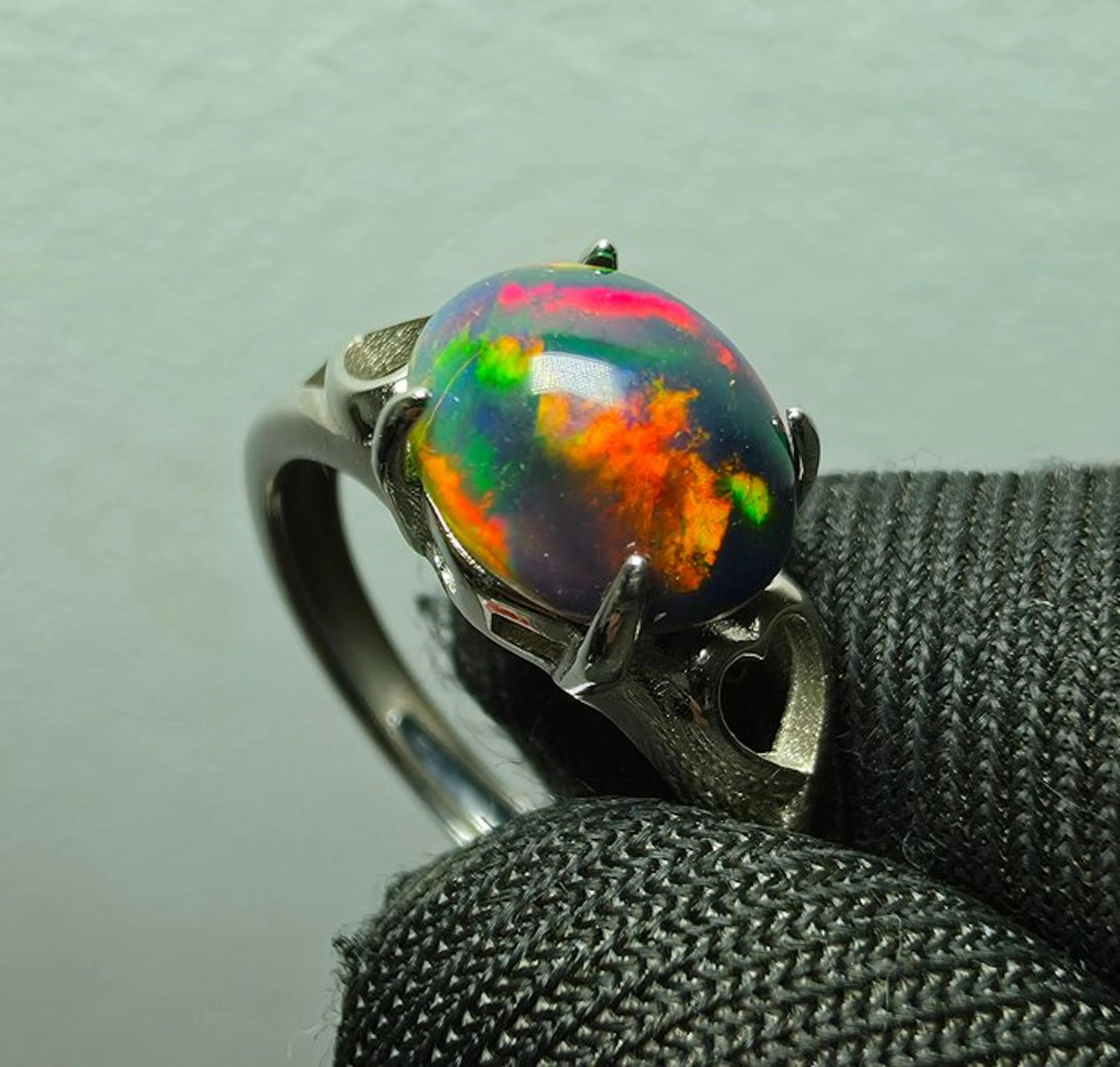 Opal Jewellery- 2.31 g - (1)
