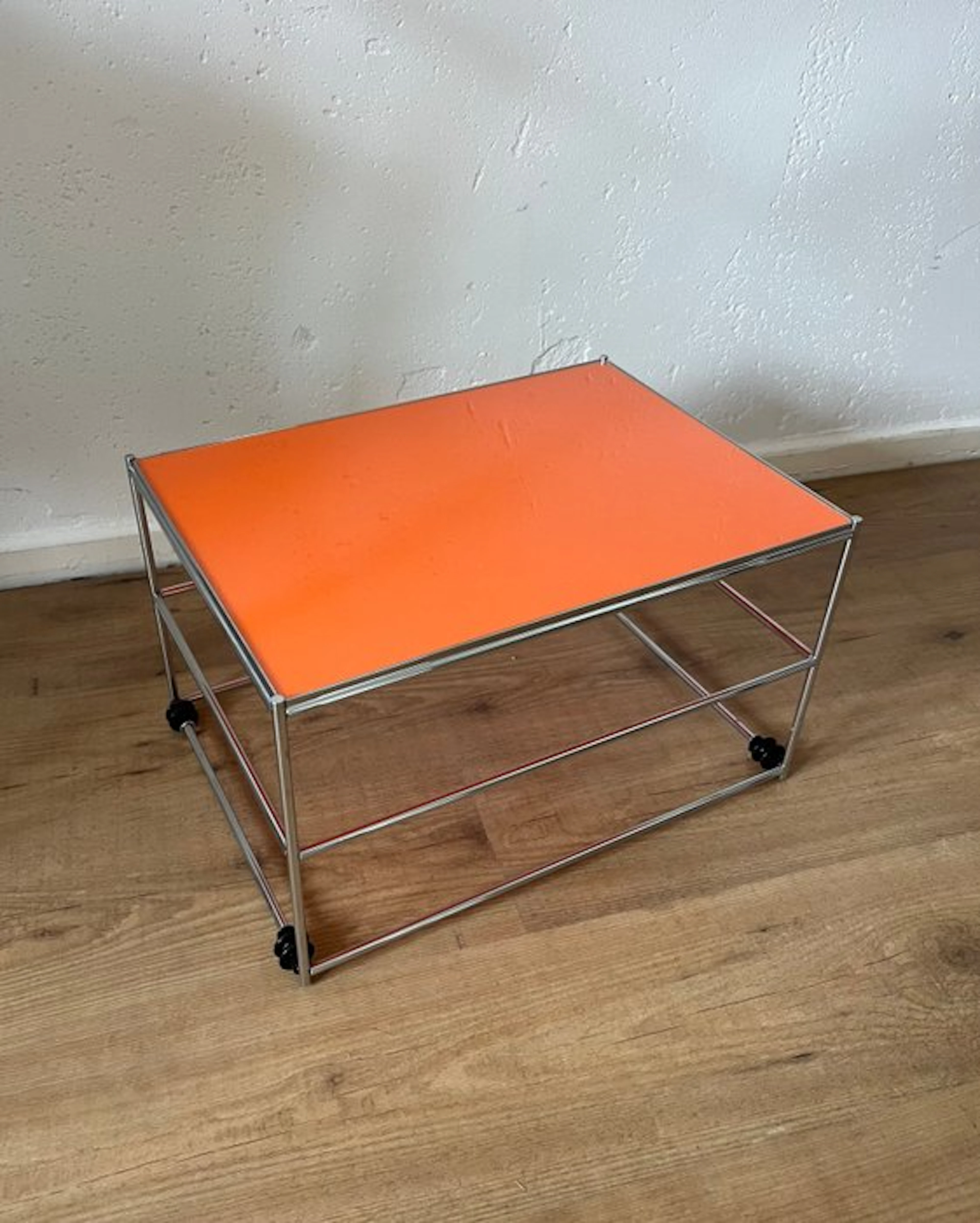 Side table - Stainless steel