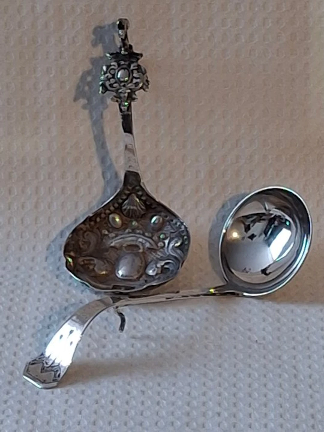 Cream ladle (2) - Two antique and decorative Dutch silver cream spoons / scoops