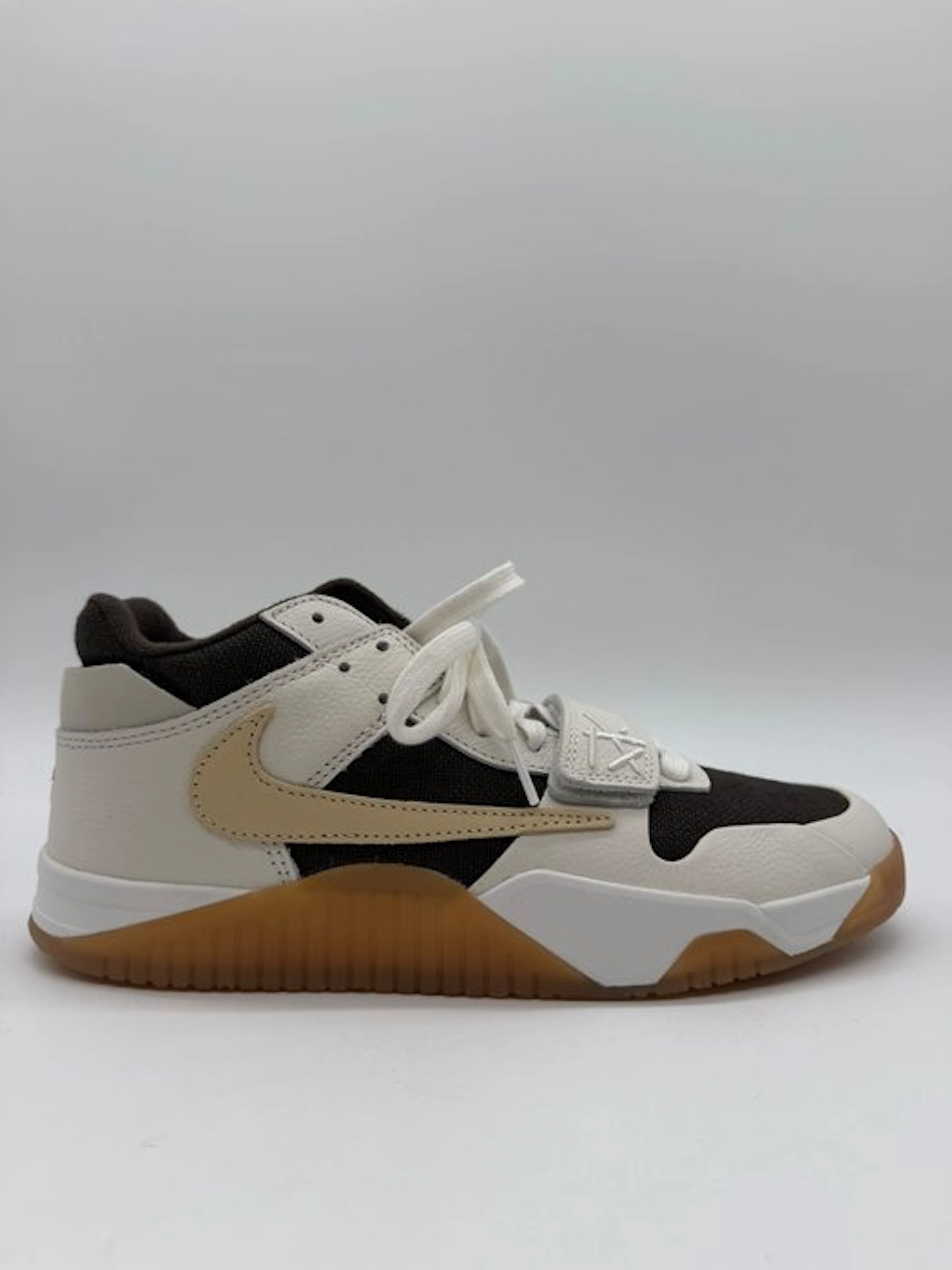 Nike - Nike Jordan Jumpman Jack TR Travis Scott Sail...