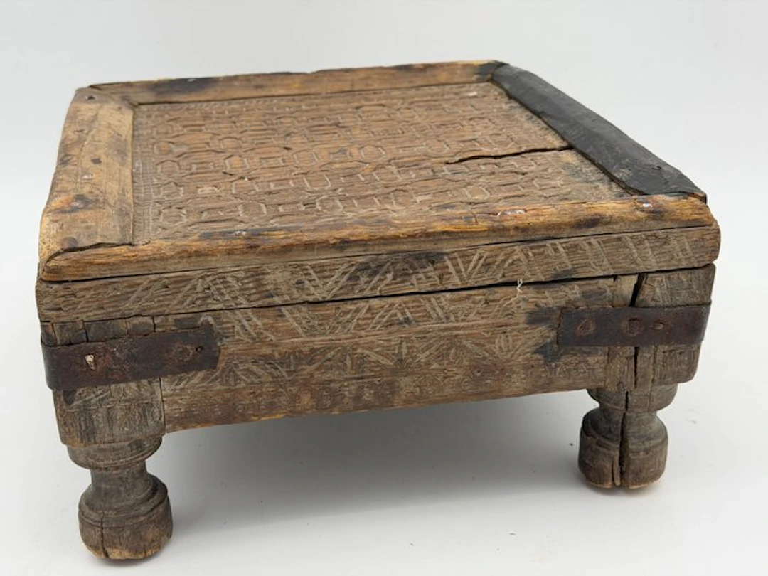 Side table - Himalayaceder - Pakistan/Afghanistan