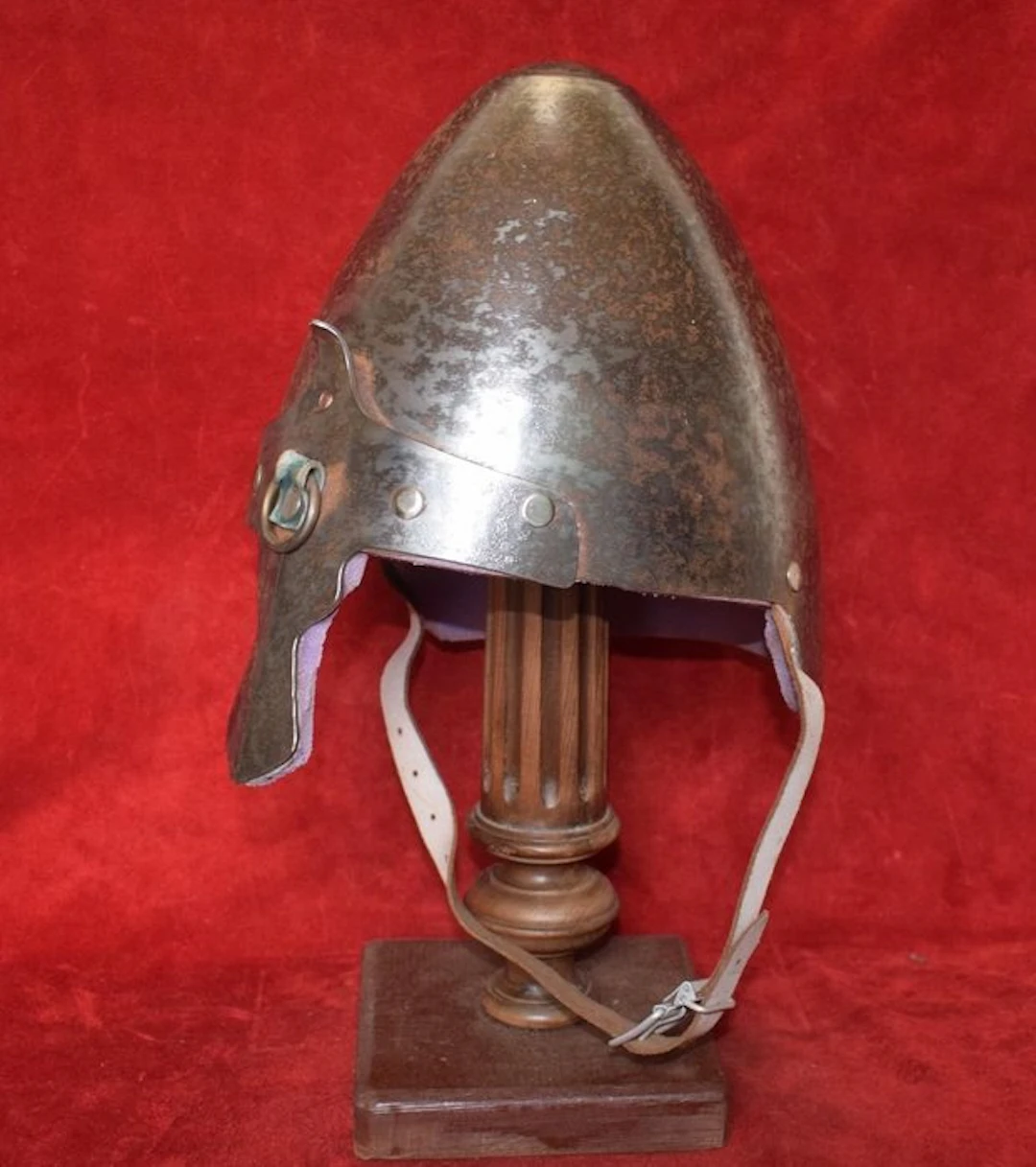 Military helmet - Medieval nasal helmet — Viking–Norman Bayeux Tapestry