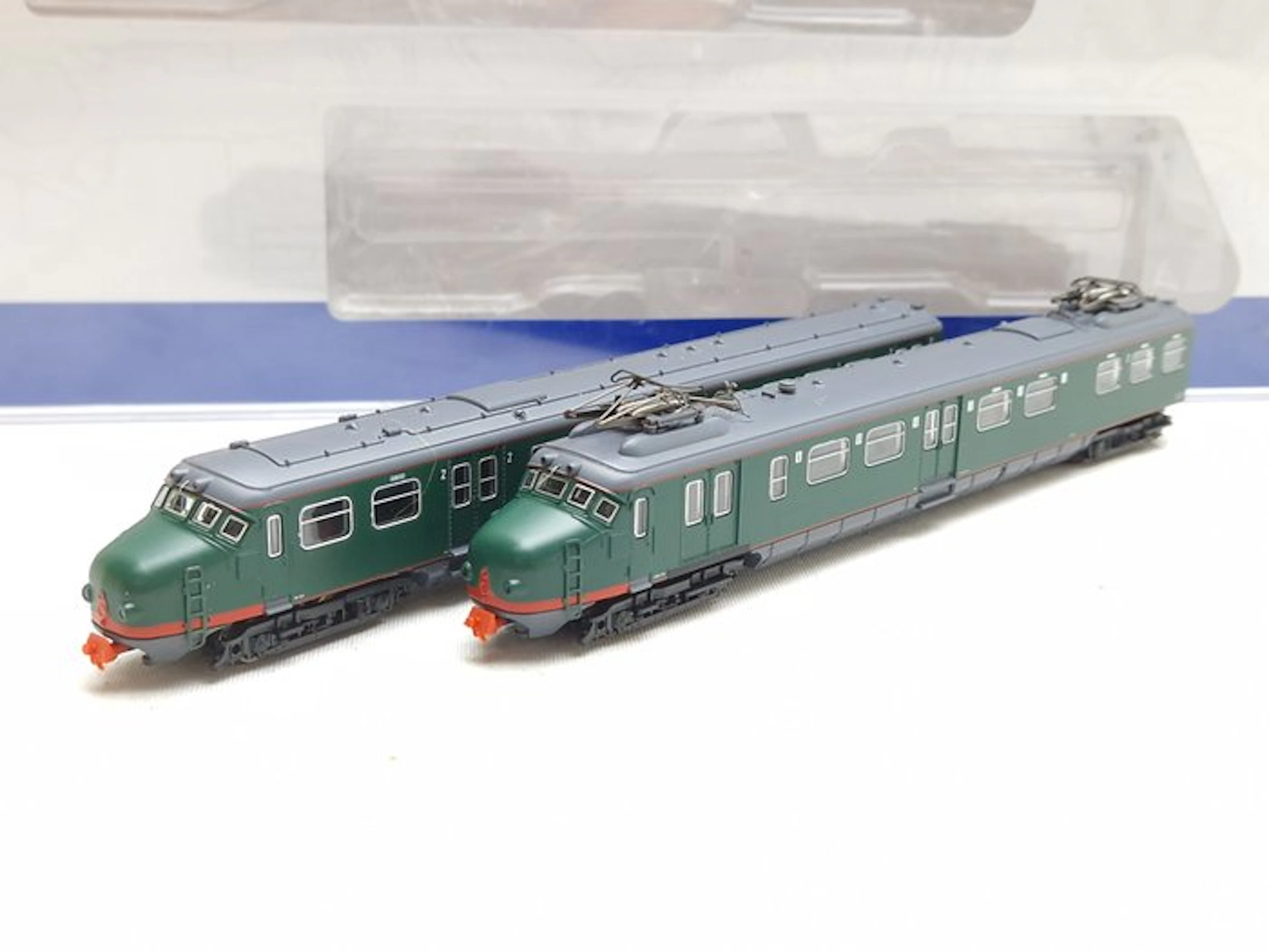 Piko N - 40292 - Train unit (1) - 'Dog's Head' Mat '54' 'Bloody Nose' 324 - NS