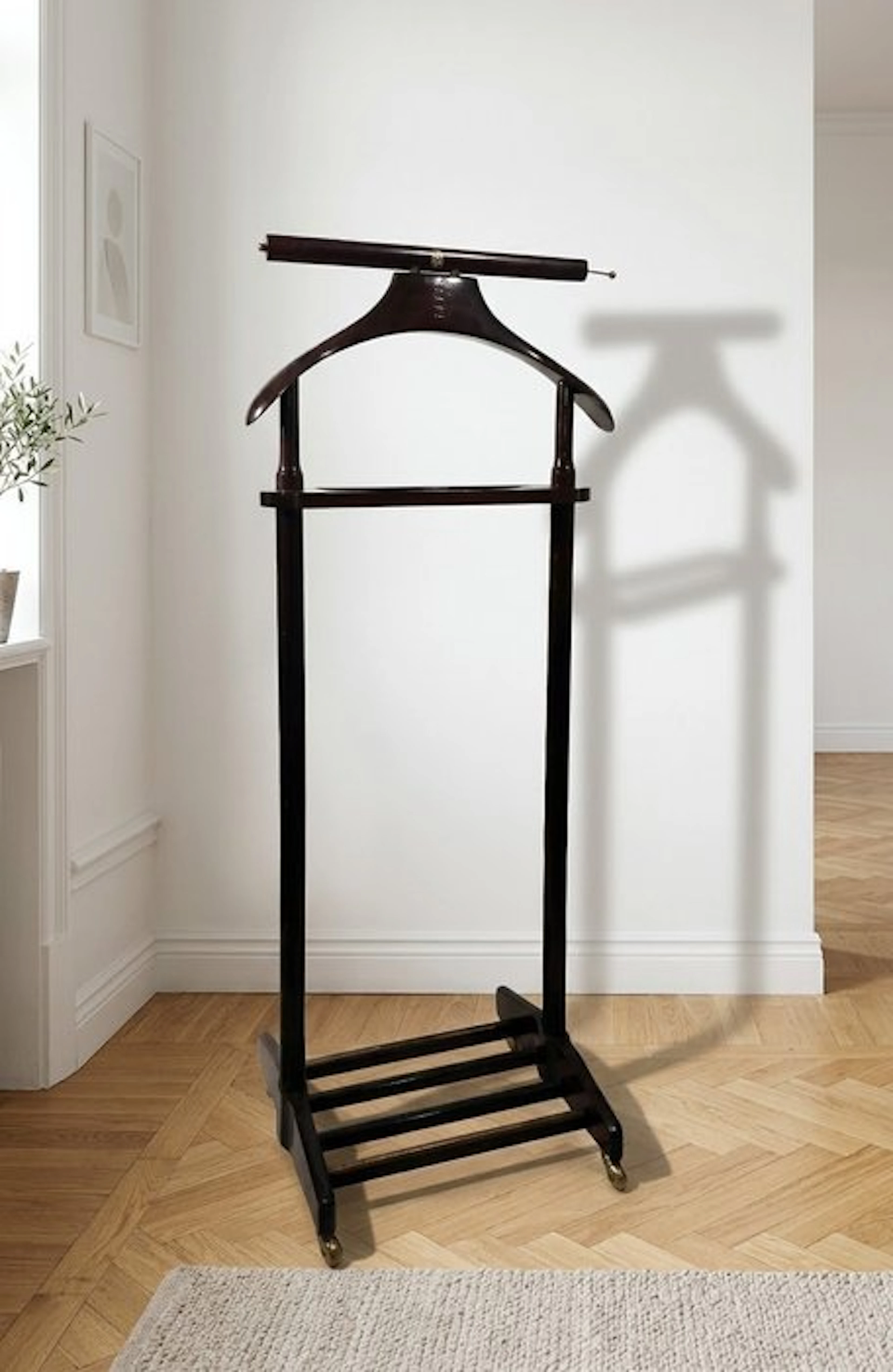 Fratelli Reguitti - Dressboy - Beech - Night Valet - Dressboy