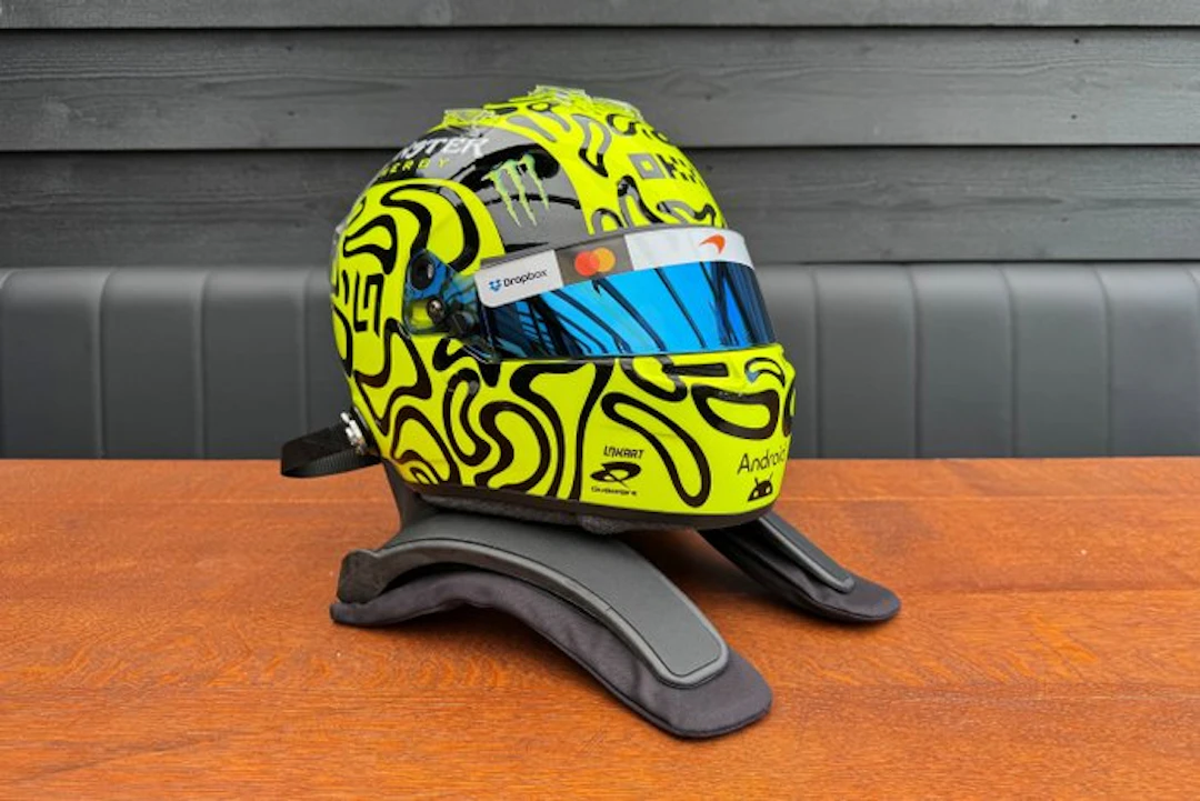 Mclaren - Lando Norris - 2026 - Replica helmet with HANS (Head and neck system)